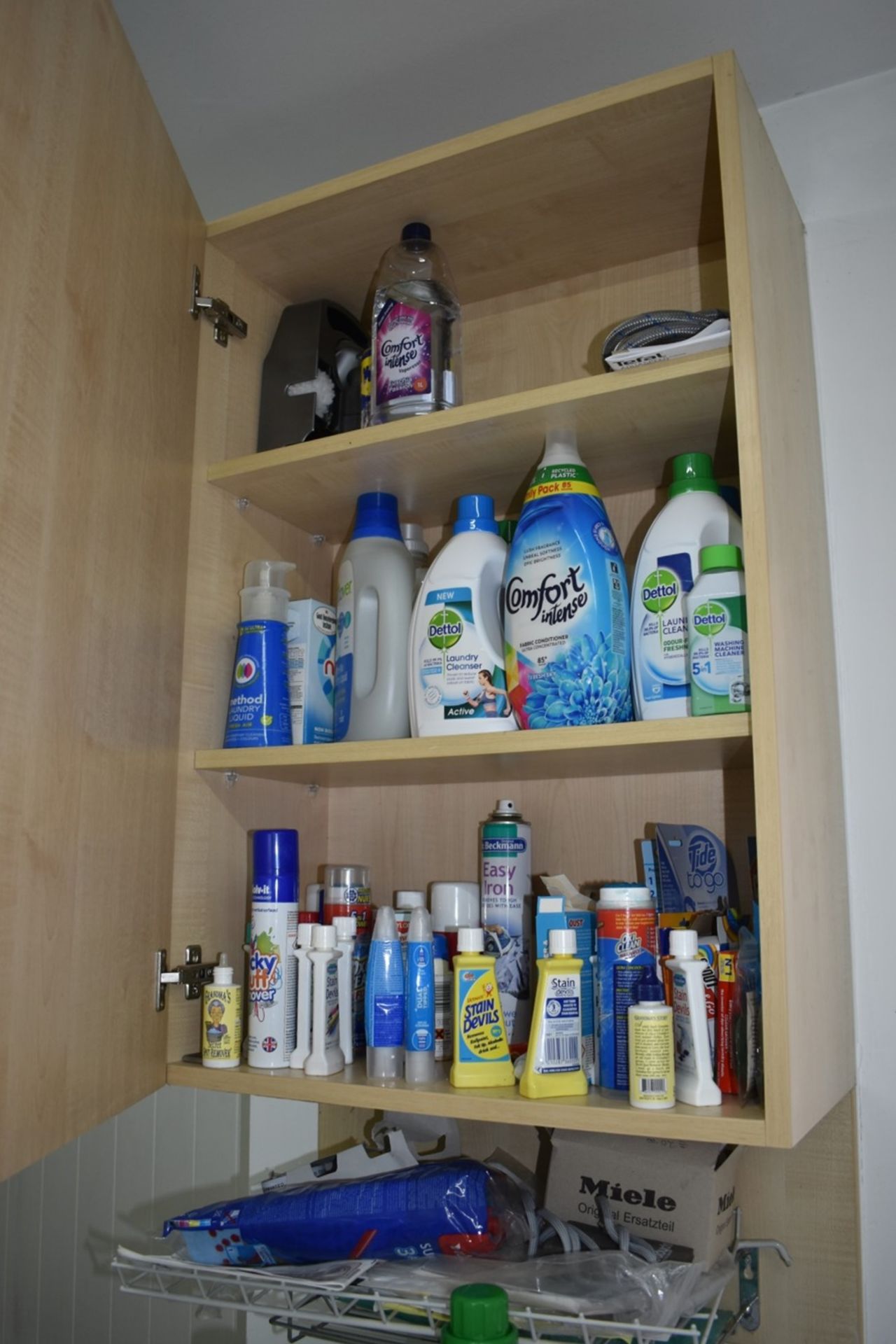 1 x Kitchen Utility Room - Features Birch Cabinet Doors, Sink Basin With Mixer Tap, Larder Unit - Image 7 of 13