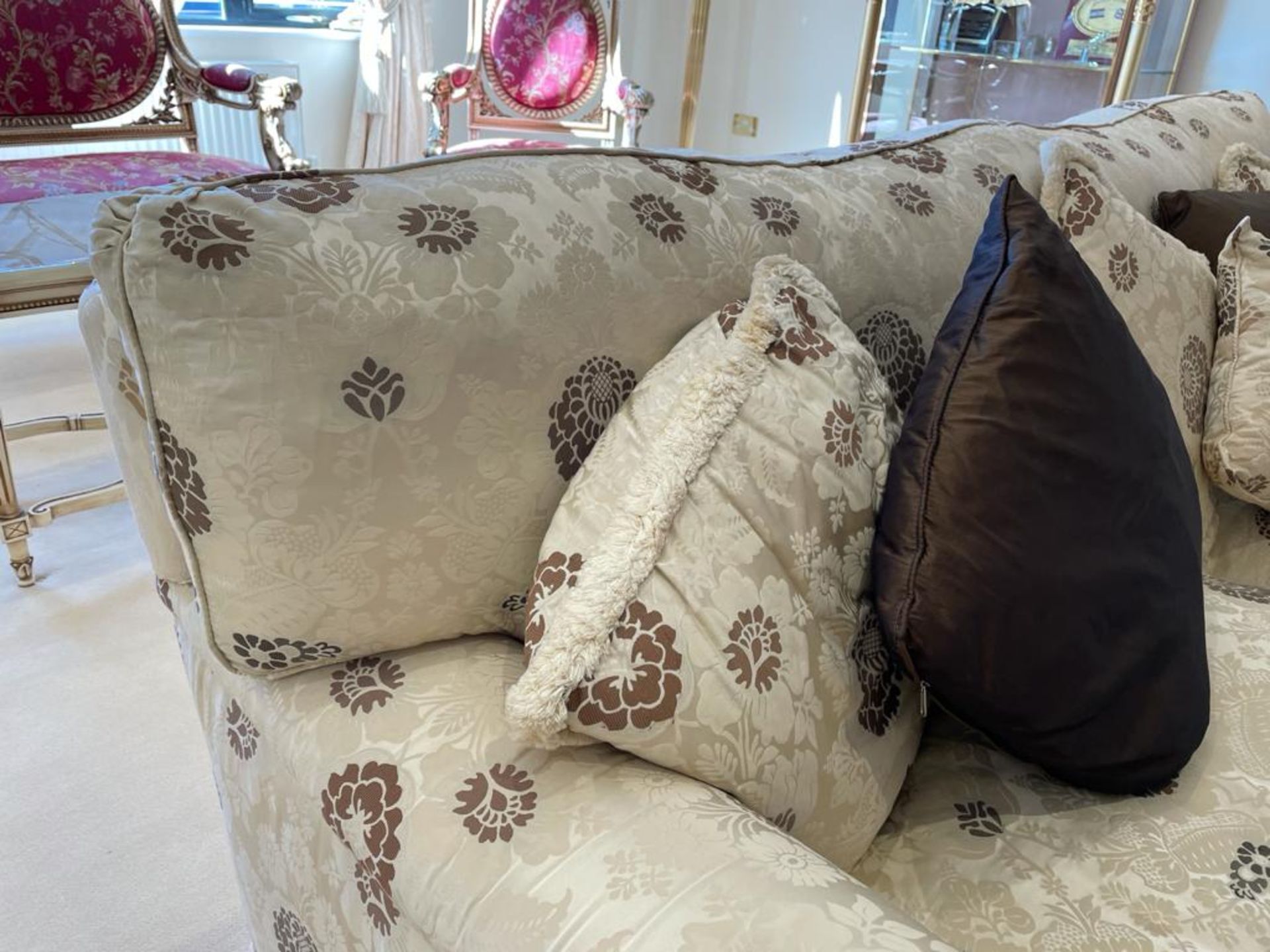 1 x Voluptuous Two Seater Sofa With Removable Bespoke Fabric Covers and Scatter Cushions - NO VAT ON - Image 5 of 15