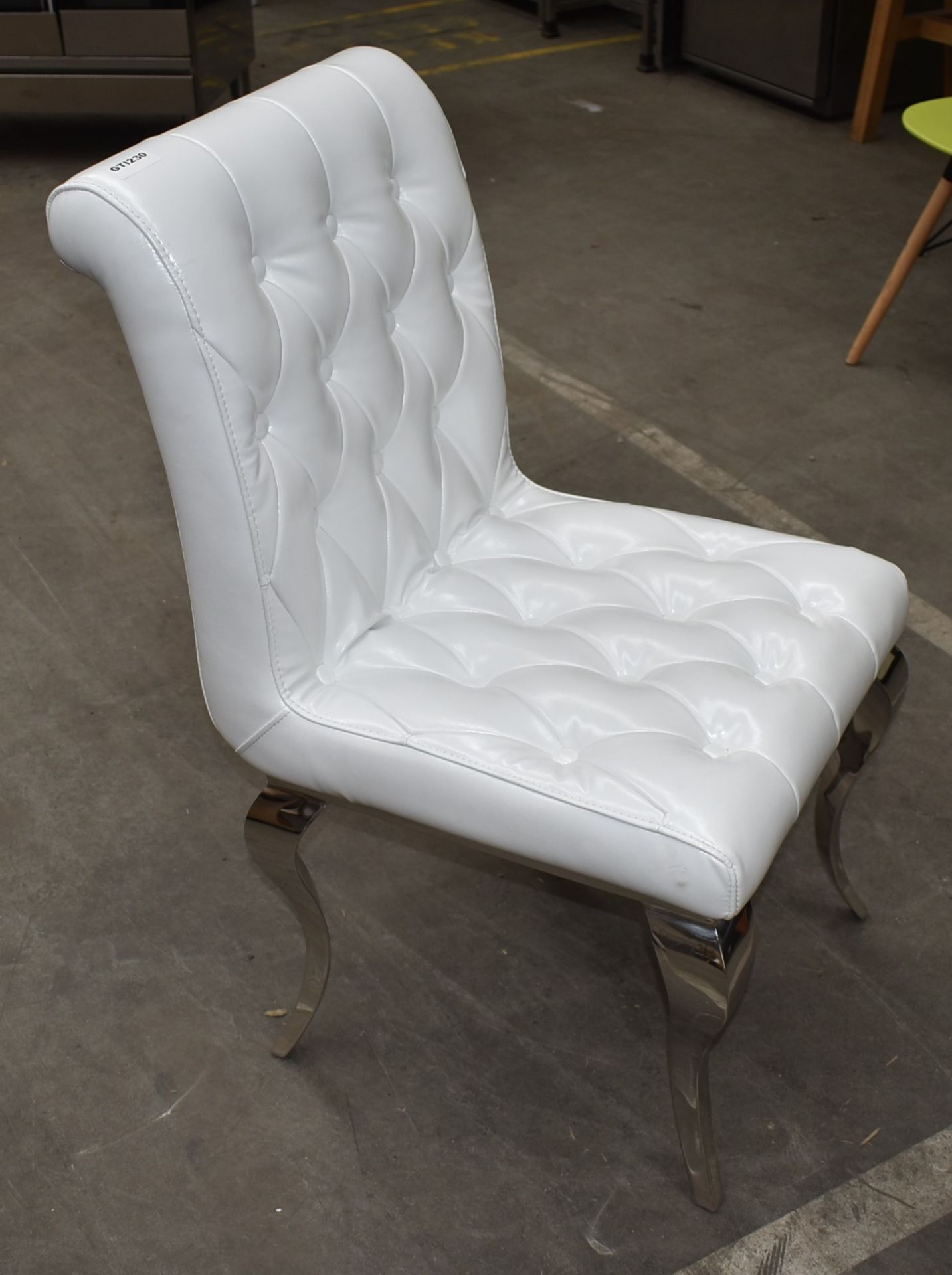 1 x Elegant White Leather Studded Bedroom Chair With Scroll Back and Chrome Legs - CL999 - Ref - Image 3 of 6