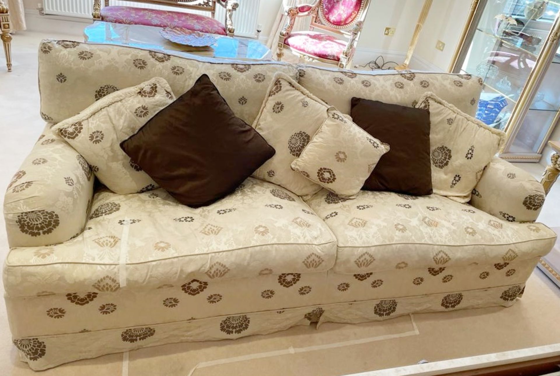 1 x Voluptuous Two Seater Sofa With Removable Bespoke Fabric Covers and Scatter Cushions - NO VAT ON - Image 4 of 15