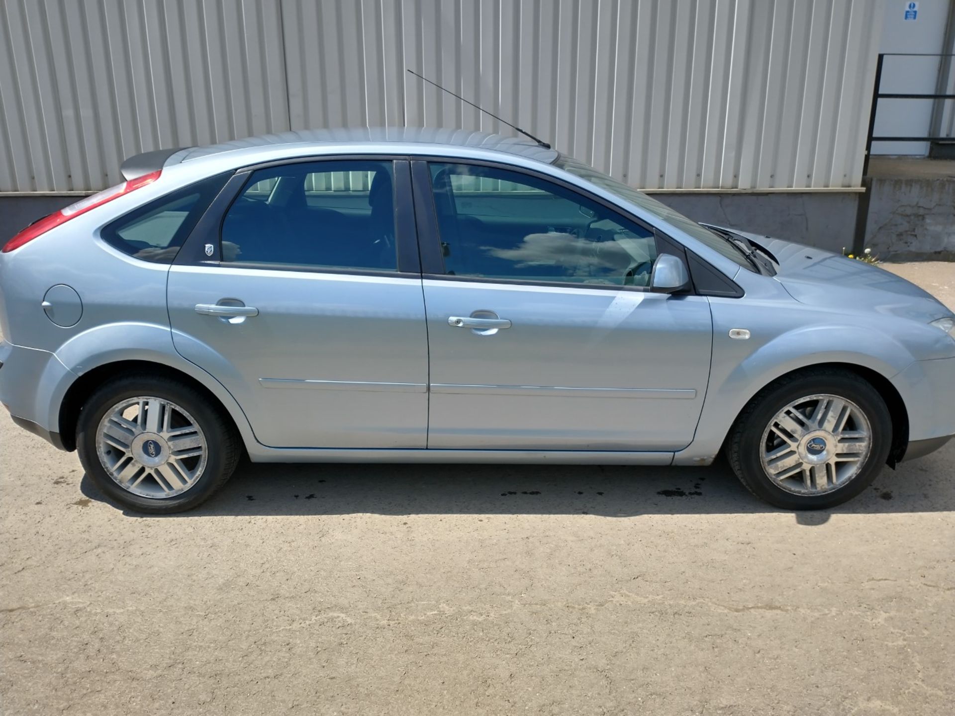 2005 Ford Focus Ghia T 5dr Hatchback - CL505 - NO VAT ON THE HAMMER - Location: Corby - Image 23 of 26