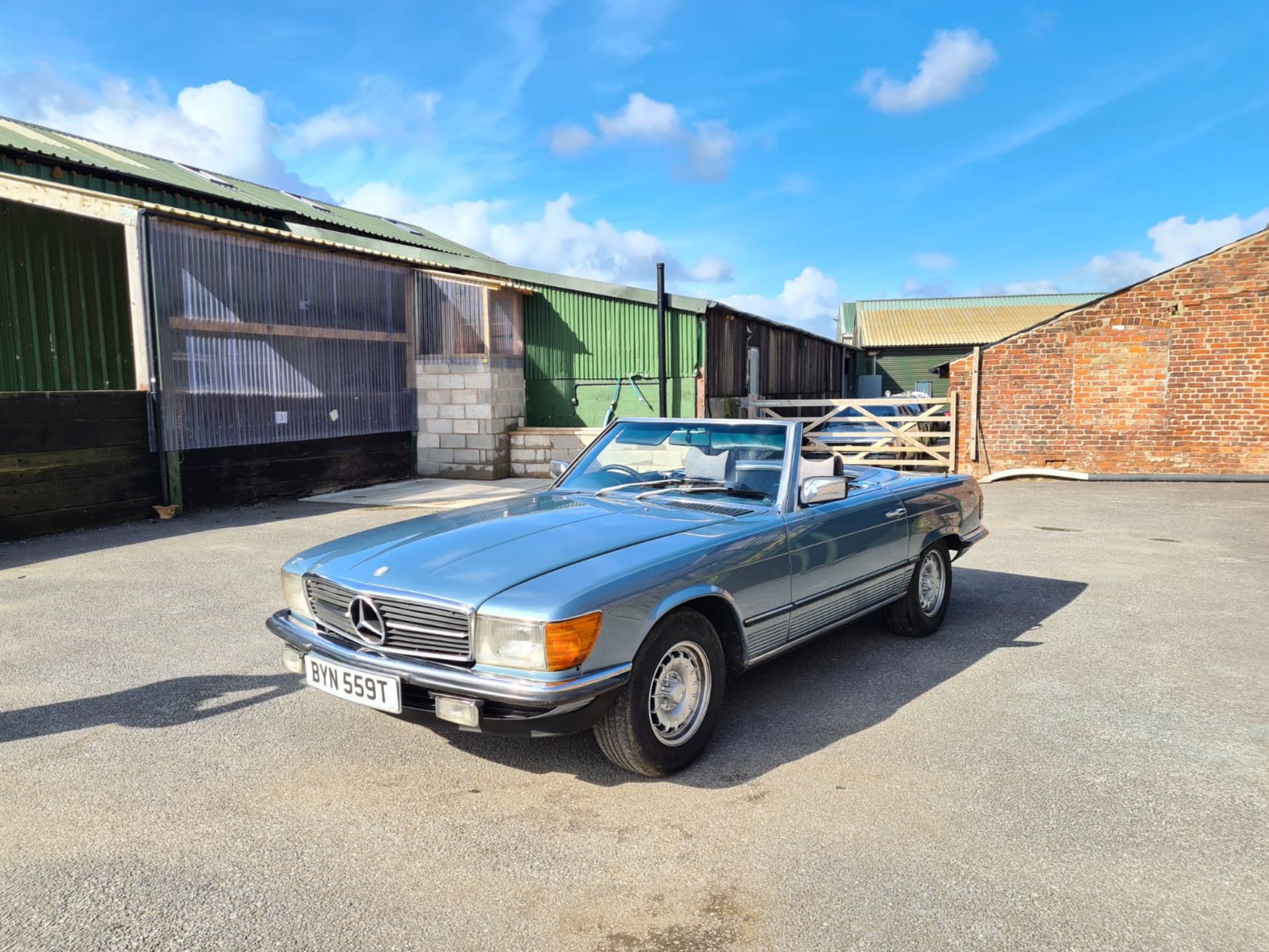 Stunning 1979 Mercedes Benz SL350 V8 With Factory Hardtop - Restored in 2018 - Image 15 of 22