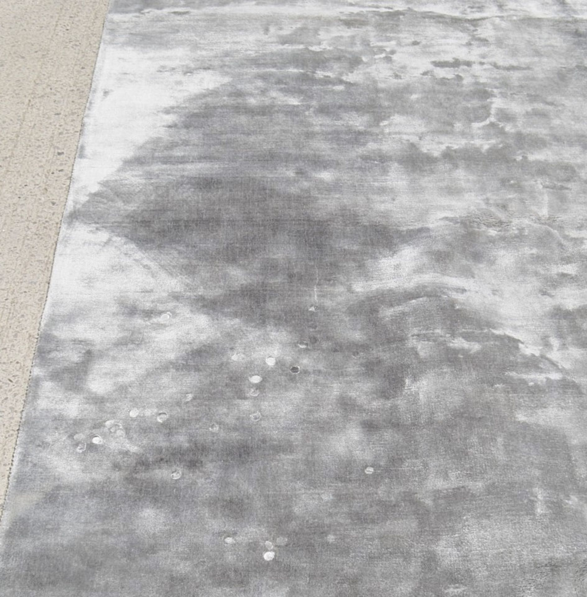 1 x PORADA  / KATHERINE CARNBY LONDON 'Breeze' Rug In A Shimmering Silver Hue  - Original RRP £3,215 - Image 8 of 11