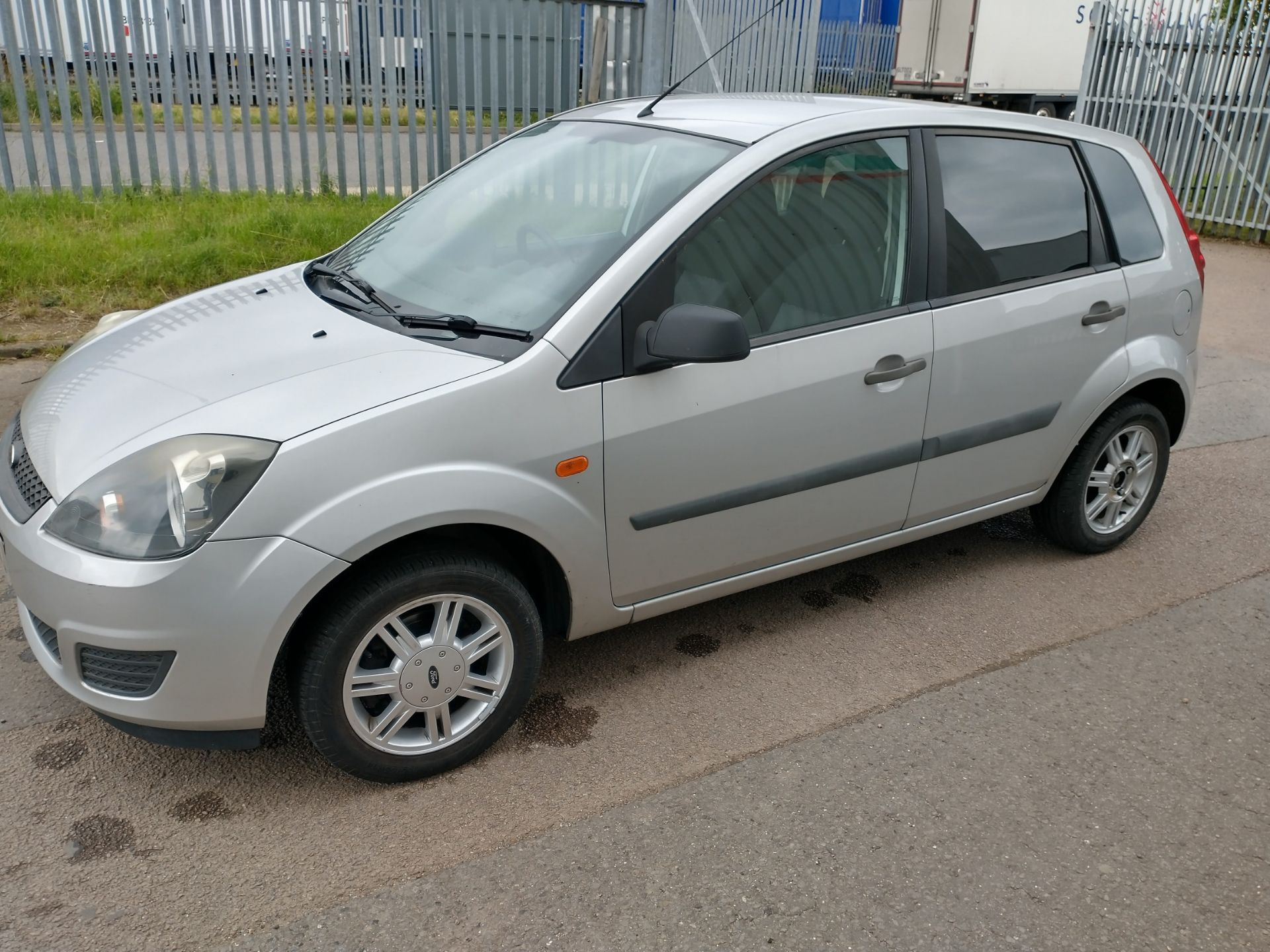 2007 Ford Fiesta style Climate D 5dr Hatchback - CL505 - NO VAT ON THE HAMMER - Location: Corb - Image 5 of 15