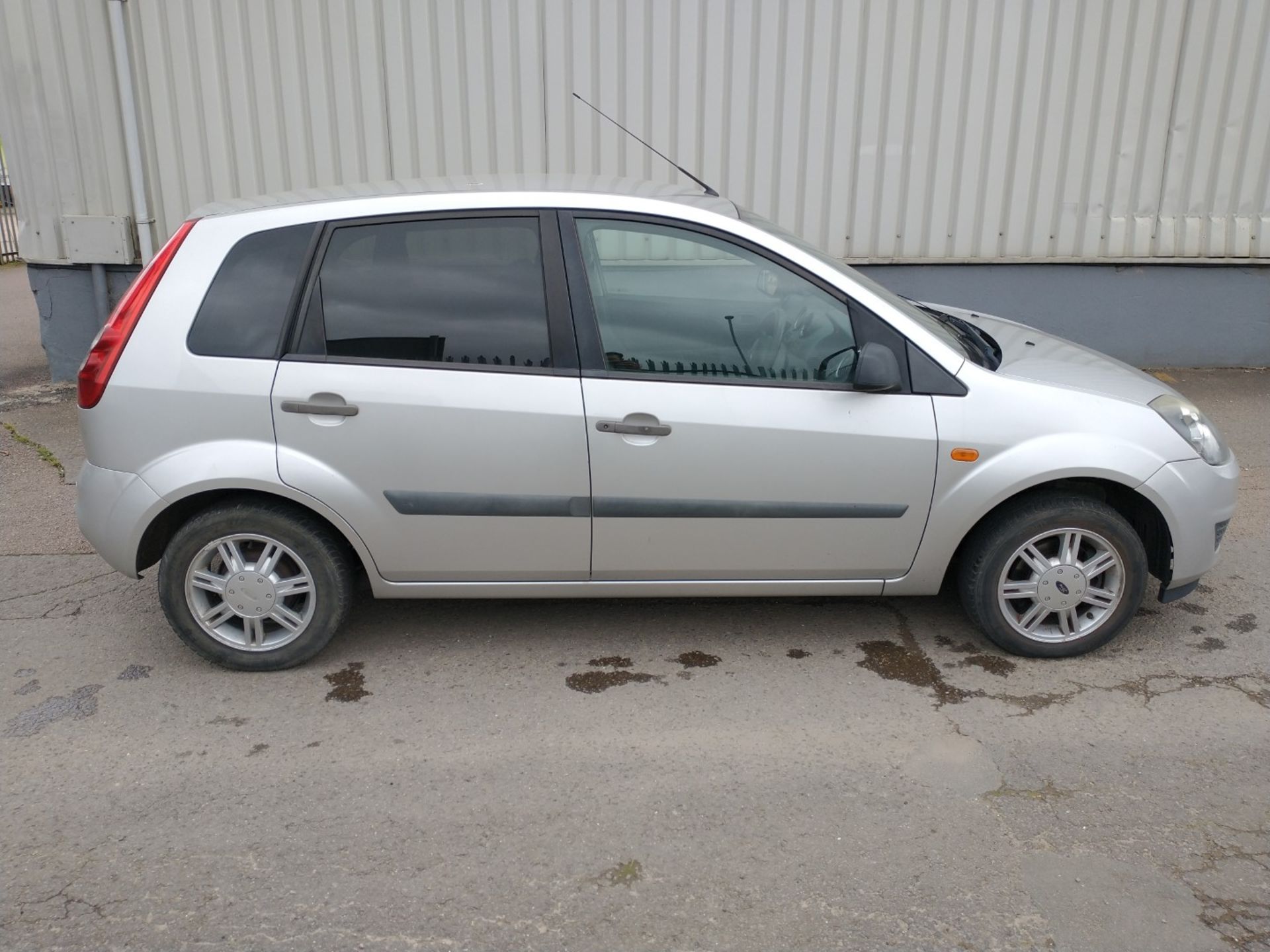 2007 Ford Fiesta style Climate D 5dr Hatchback - CL505 - NO VAT ON THE HAMMER - Location: Corb - Image 8 of 15