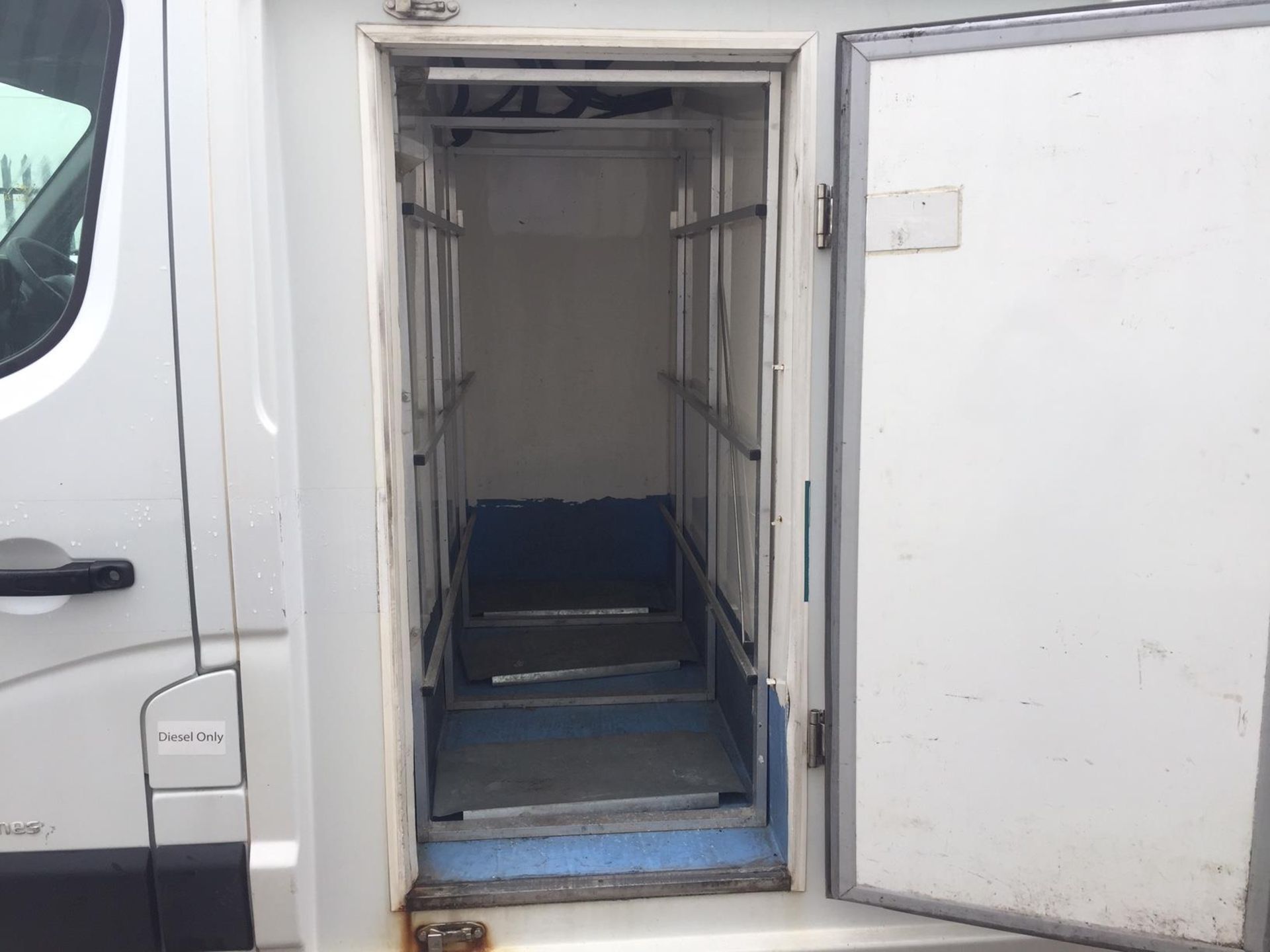 2015 Renault Master Fridge Freezer MWB FWD MM35dCi 125 Business Medium Roof Van - CL505 - Location: - Image 8 of 15