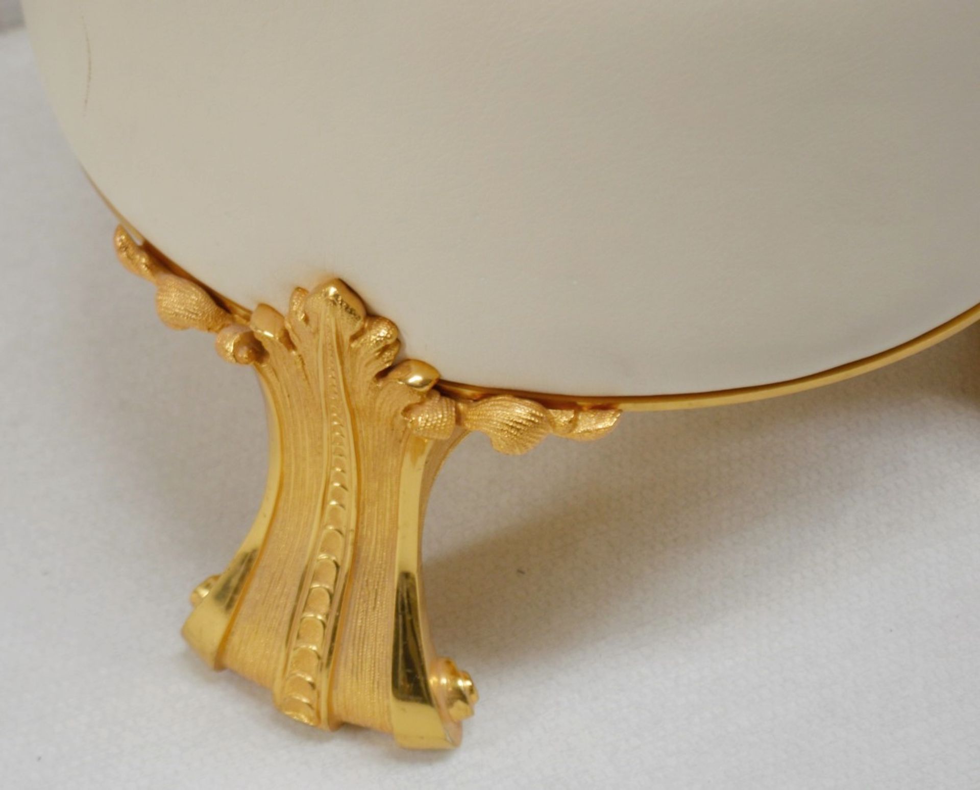 1 x BALDI Luxury Leather Upholstered Stool In Cream With Ornate Claw Feet In Gold - Italian Made - Image 3 of 8