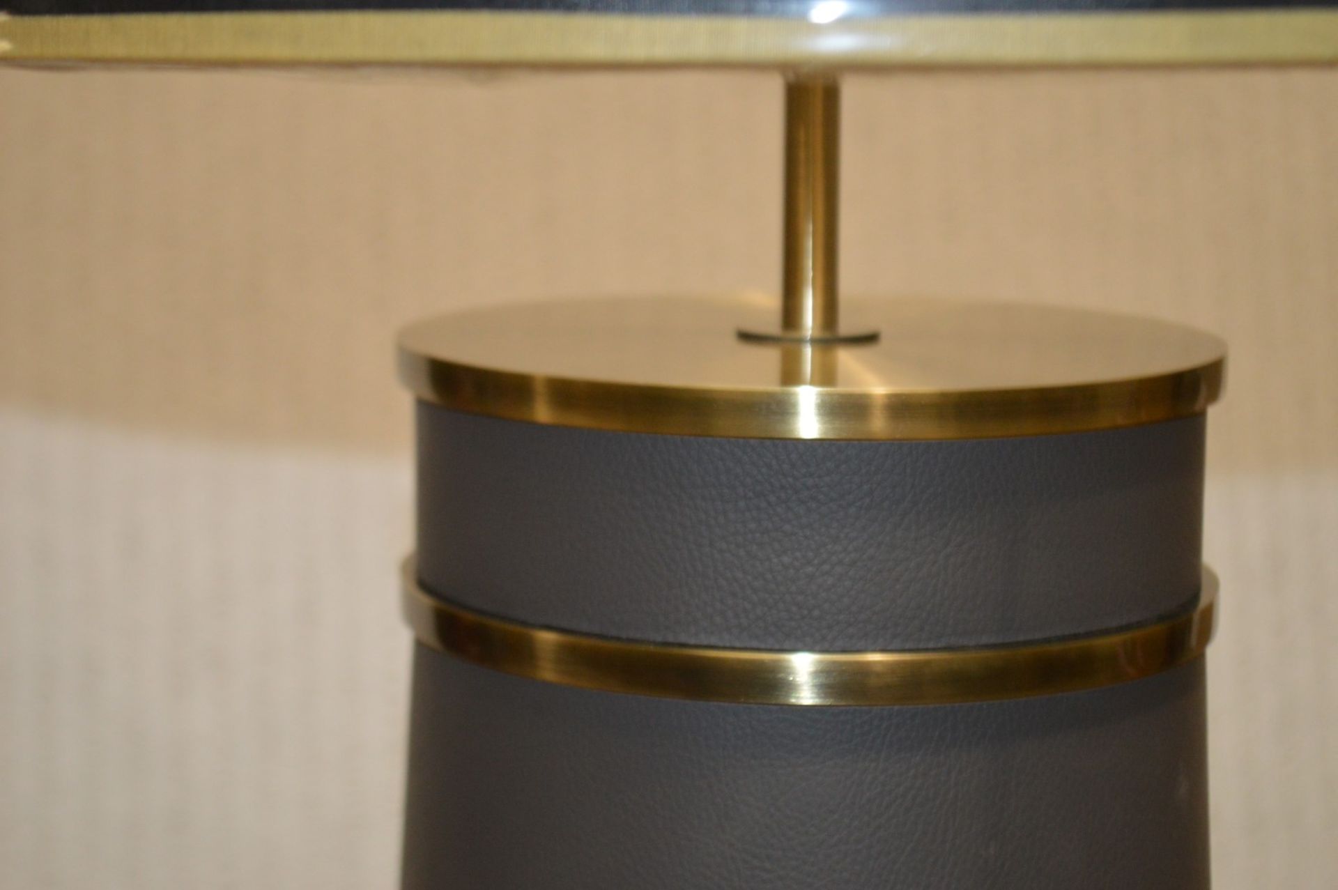 1 x Luxurious CHELSOM Grey Leather Covered Floor Lamp With Brass Accents - Includes A Black & Gold - Image 6 of 8