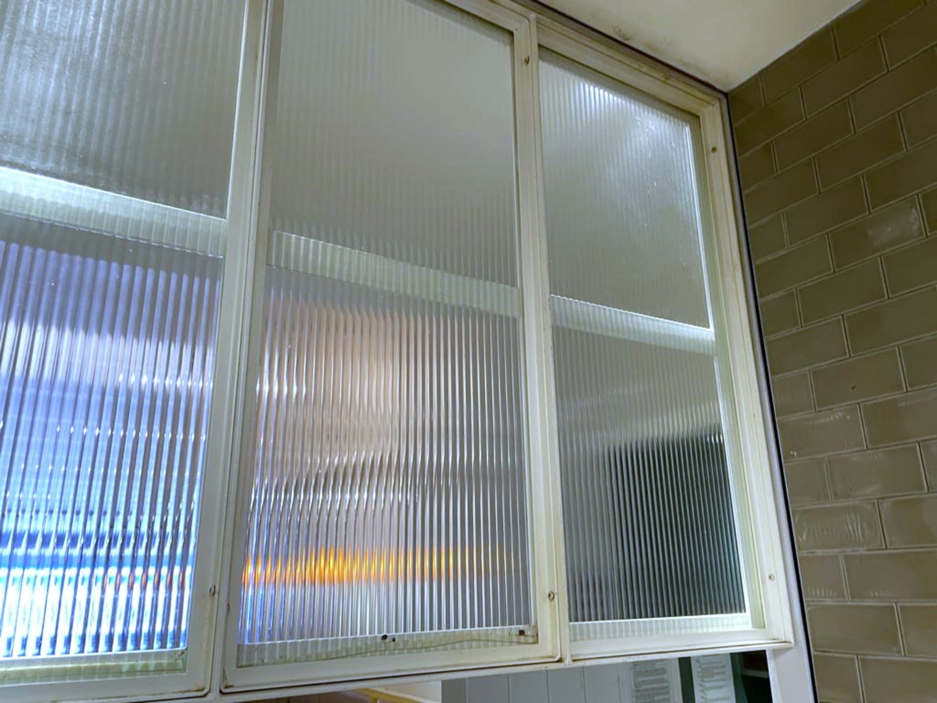 1 x Large Glazed Divider Panel With White Frame and Ribbed Privacy Glass Panels - Approx 15ft in - Image 7 of 7