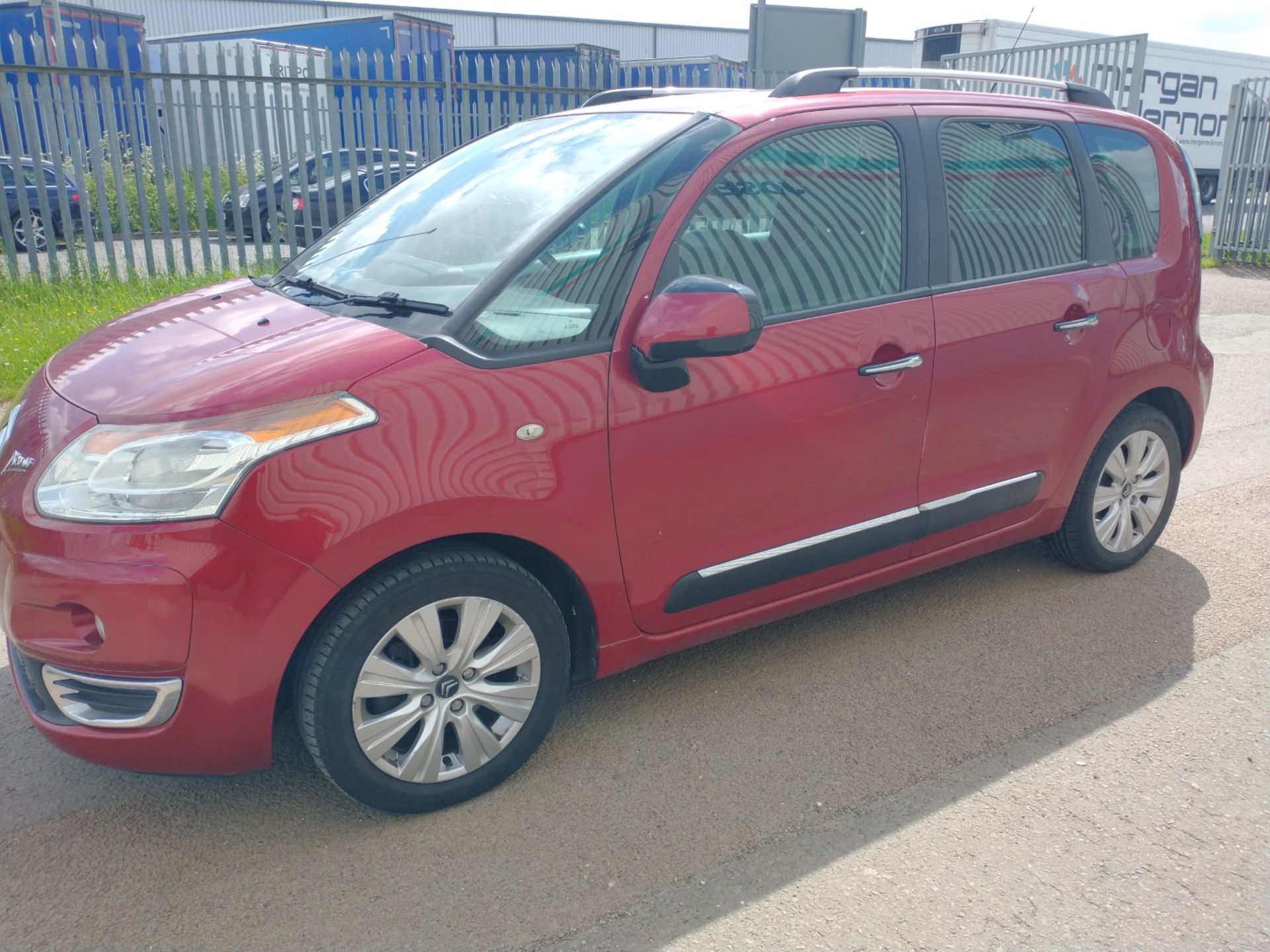 2009 Citroen C3 Picasso Exclusive MPV 1.6 Petrol - CL505 - NO VAT ON THE HAMMER - Location: Corby - Image 18 of 19