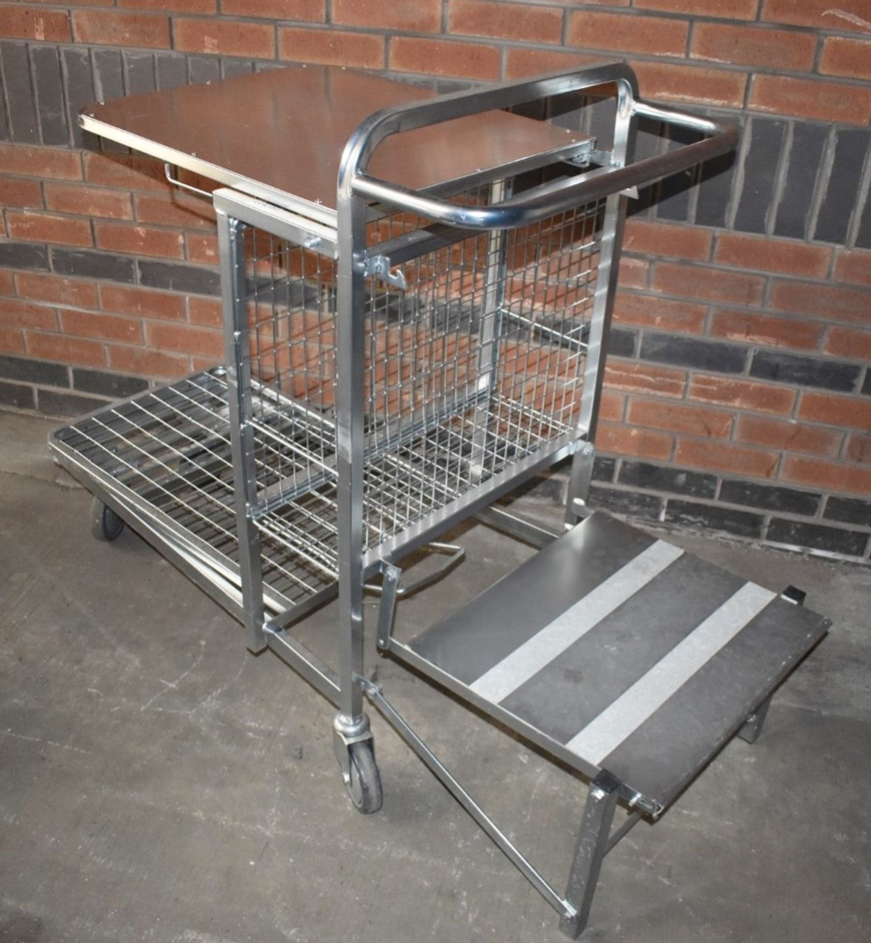 1 x Supermarket Retail Merchandising Trolley With Pull Out Step and Folding Shelf - Dimensions: - Image 2 of 9