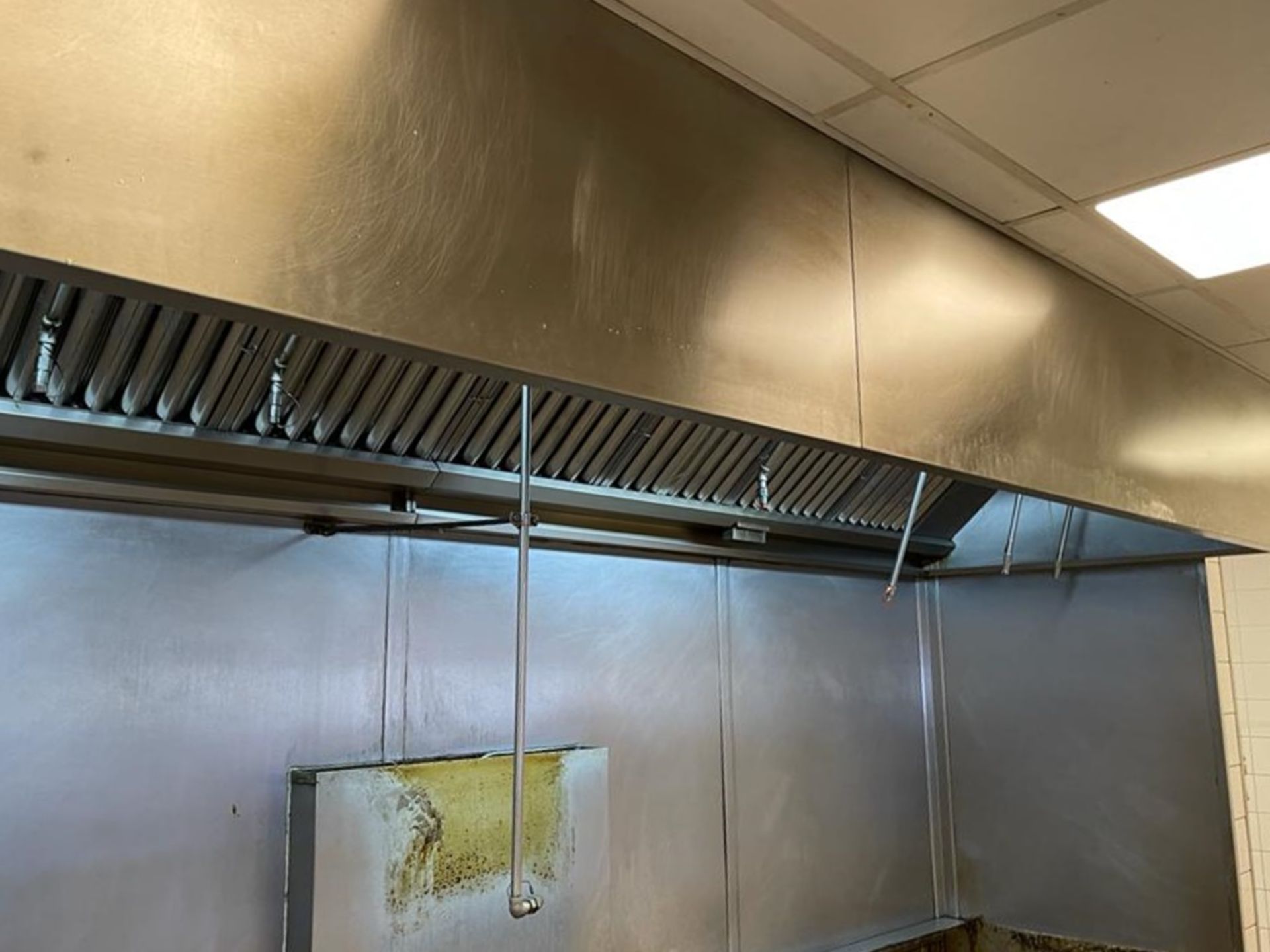 1 x Large Commercial Kitchen Extractor Canopy With Filters and Fire Suppression Fixtures - Stainless - Image 6 of 7