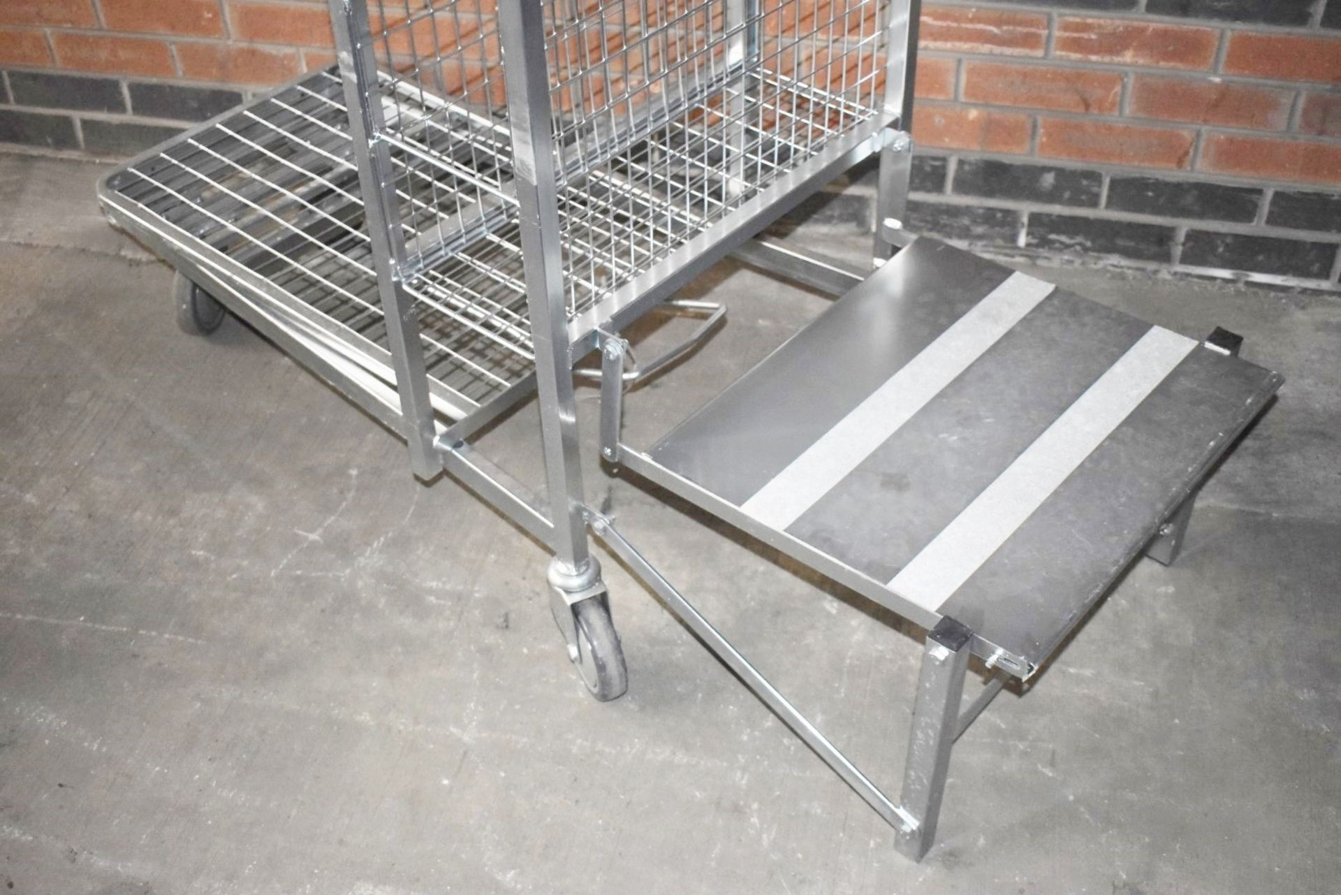 1 x Supermarket Retail Merchandising Trolley With Pull Out Step and Folding Shelf - Dimensions: - Image 7 of 9