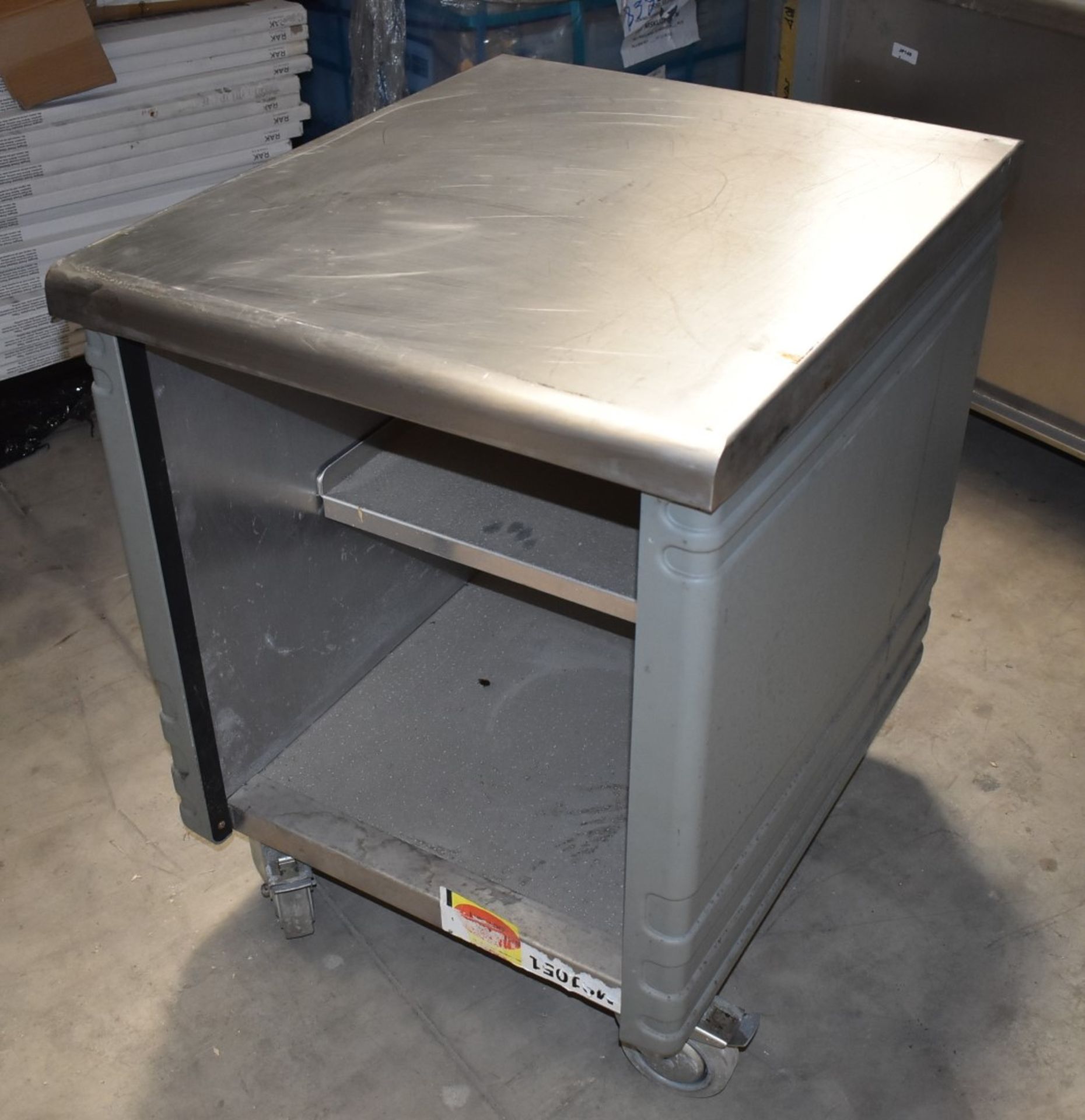 1 x Grundy Commercial Mobile Unit With Stainless Top, Plastic Side Protector Panels, Space to