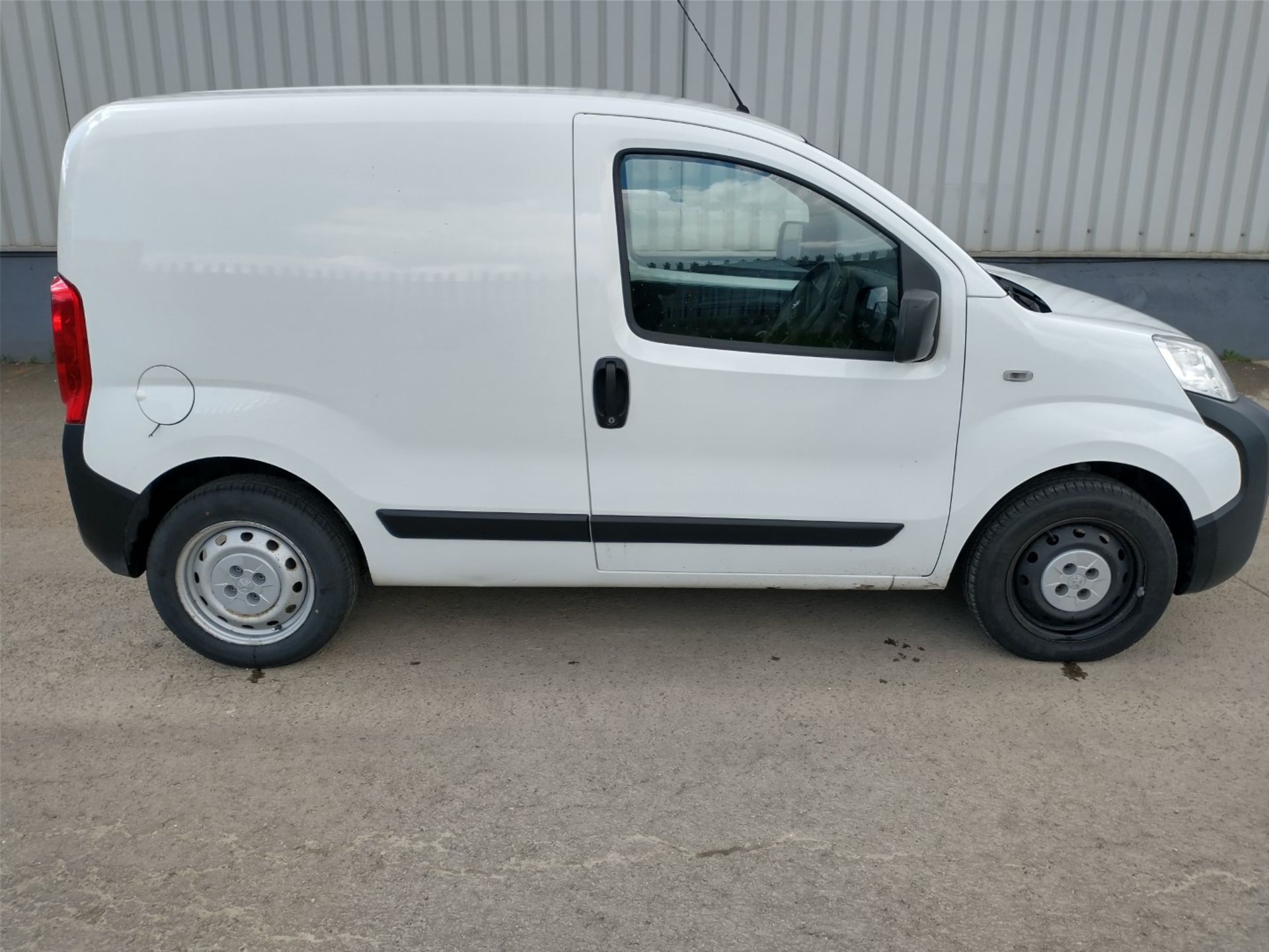 2016 Peugeot Bipper S Hdi Panel van - CL505 - Location: Corby - Image 5 of 15