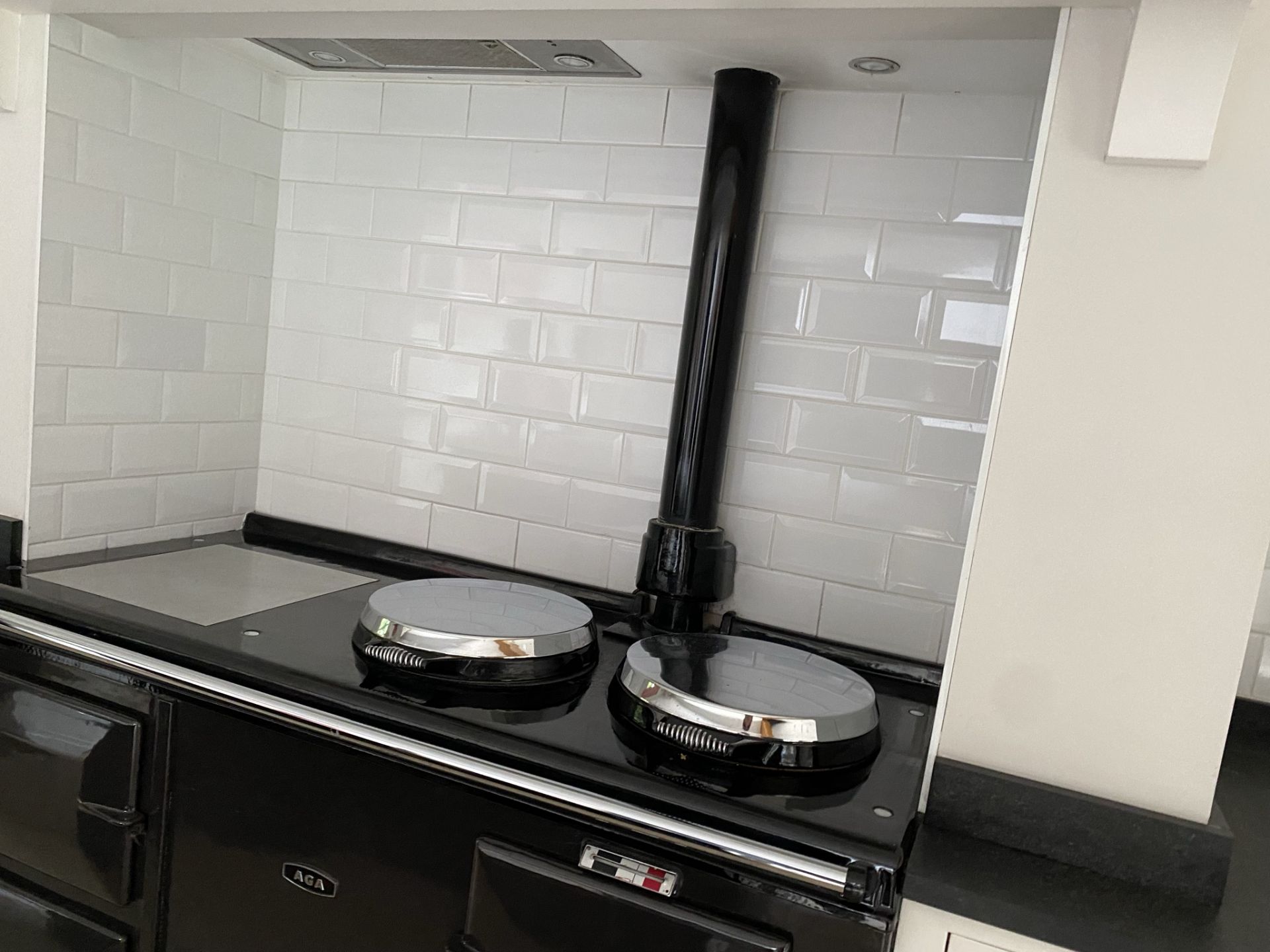 1 x AGA Range Cooker Finished in Black - Features Four Ovens and Two Hot Plates - Recently - Image 3 of 7