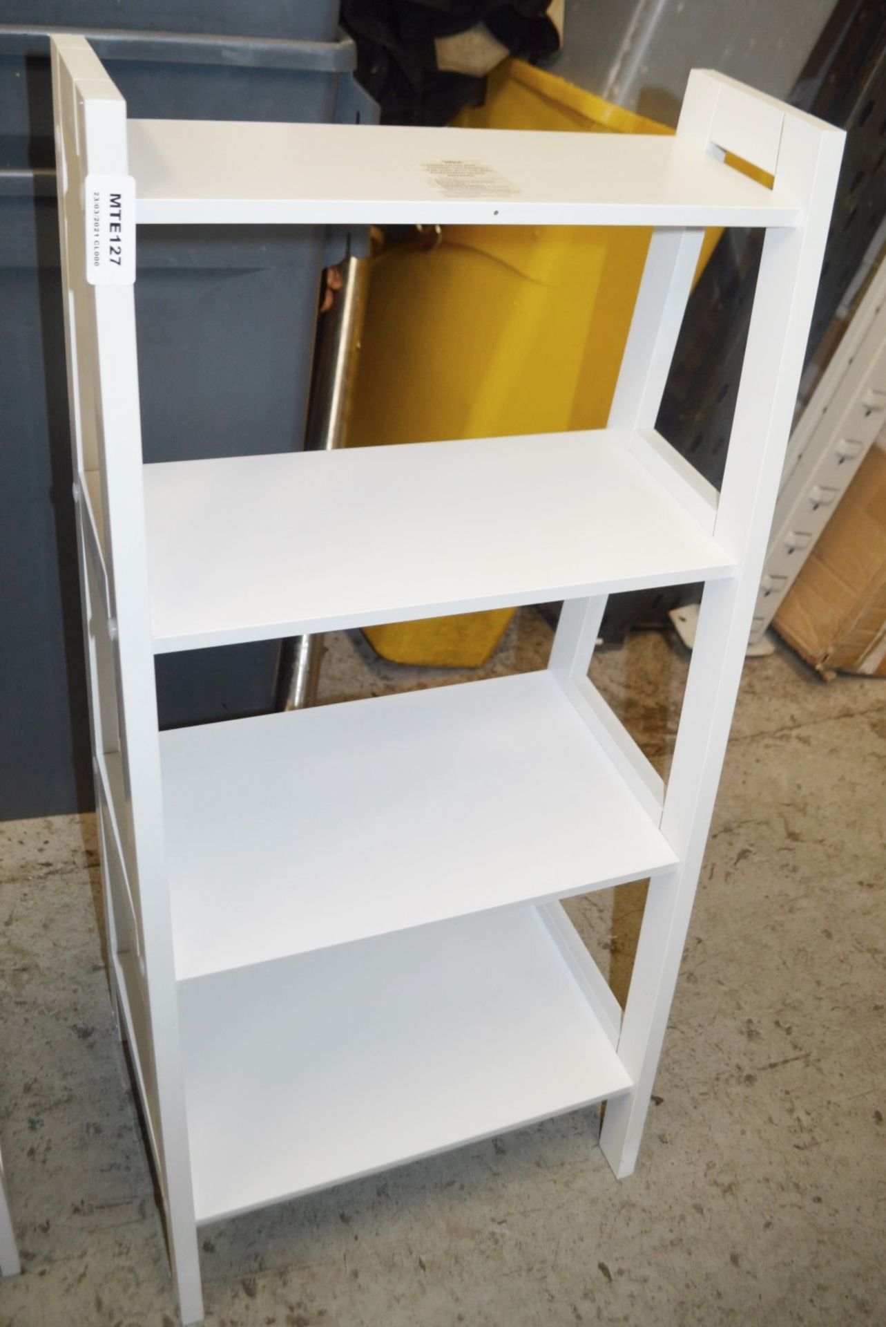 1 x Small Wooden Shelving Unit In White - Preowned, From An Exclusive Property - Dimensions: H90 x