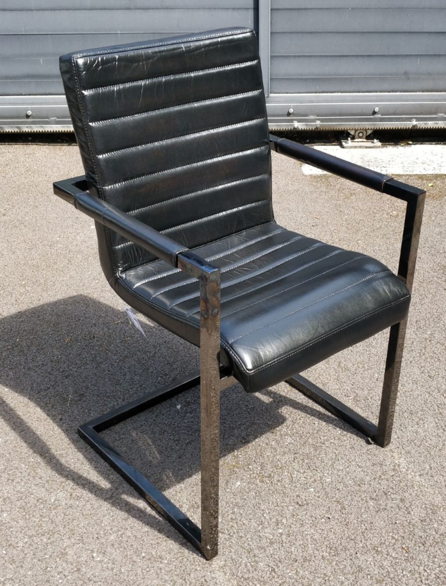 1 x Liquorice Italian Leather Carver Office Chair - Graphite Base - RRP £399 - NO VAT ON THE HAMMER! - Image 9 of 16