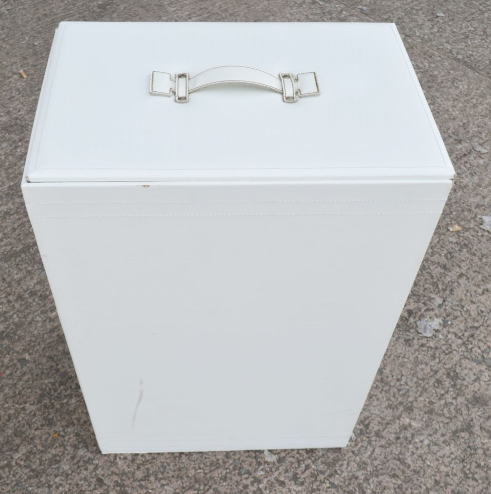 1 x Faux Leather Laundry Basket In Cream - Preowned, From An Exclusive Property - Dimensions: H56 - Image 2 of 5