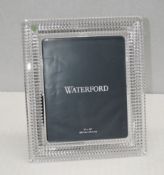 1 x Waterford Crystal Photo Frame - Ref: HHW078/JUL21 - PAL/A - CL679 - Location: Altrincham WA14