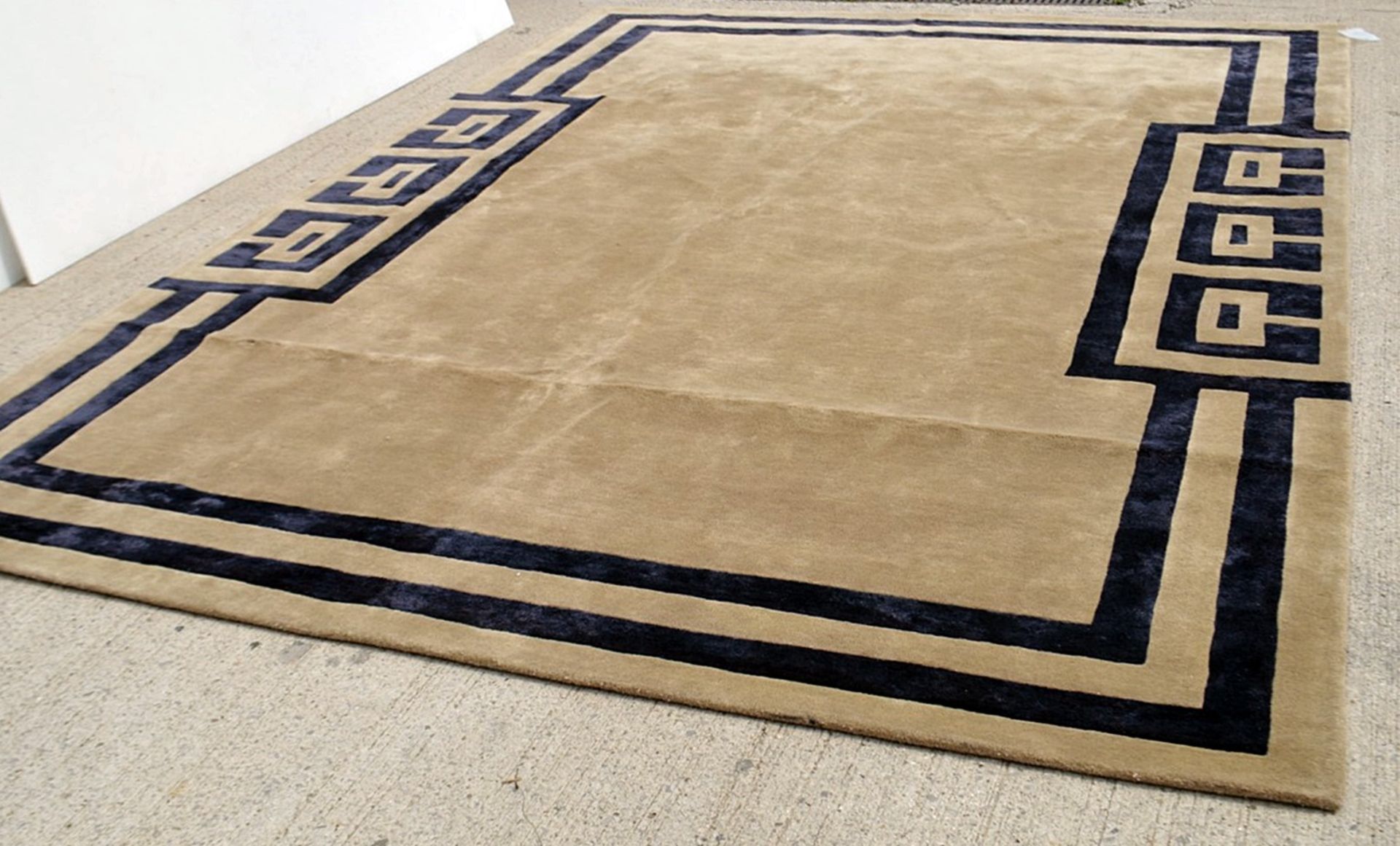 1 x GIORGIO COLLECTION 'Vogue Julius' Hand Knotted Wool & Silk Carpet Rug - Original RRP £10,080 - Image 8 of 14