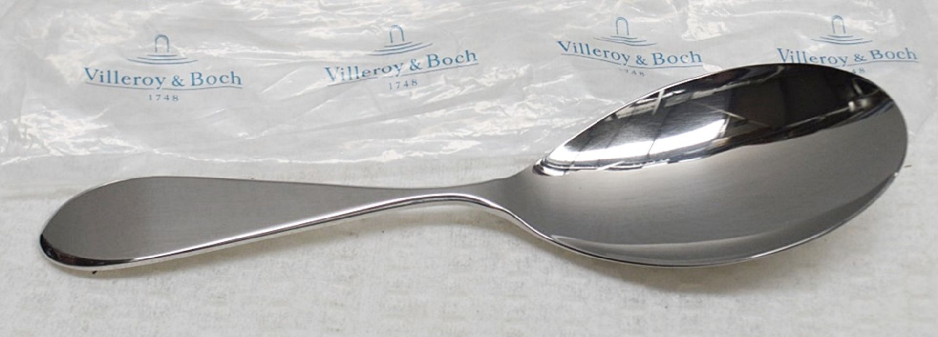 1 x Villeroy&Boch Rice Spoon - Ref: HHW73/JUL21 - CL679 - Location: Altrincham WA14 Condition