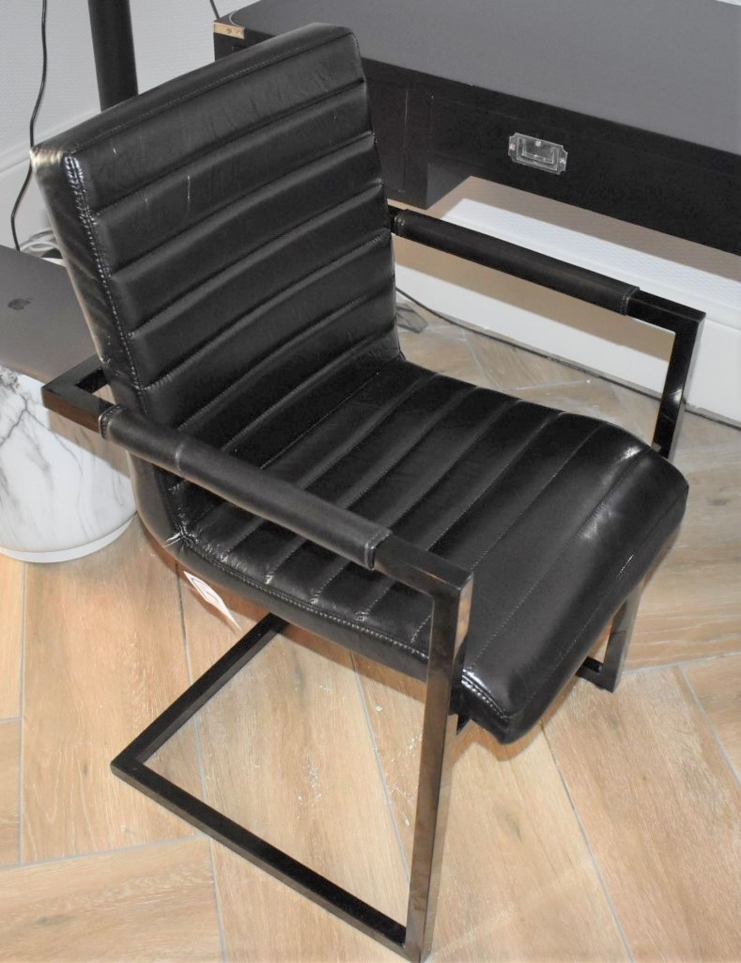 1 x Liquorice Italian Leather Carver Office Chair - Graphite Base - RRP £399 - NO VAT ON THE HAMMER! - Image 15 of 16