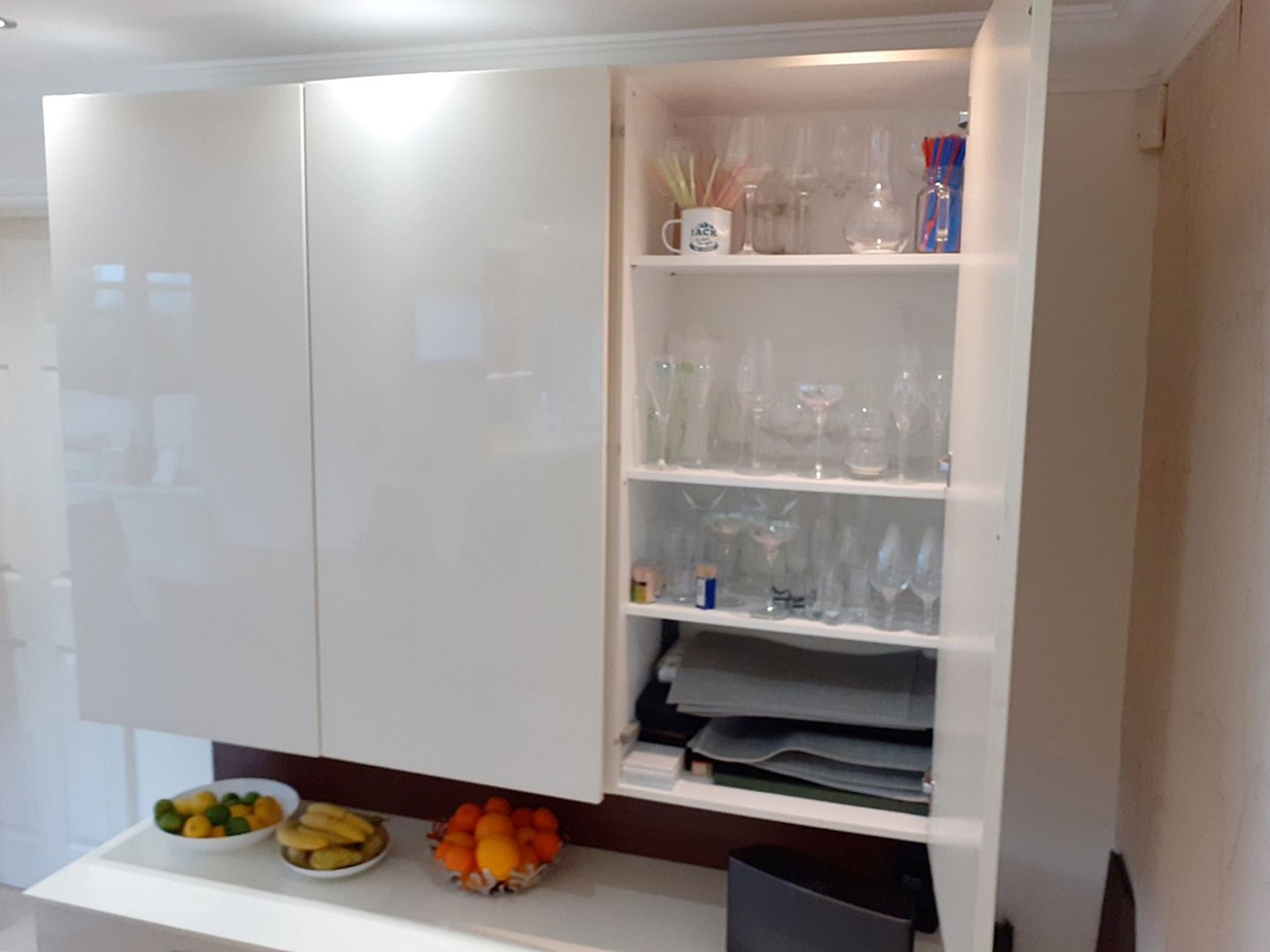 1 x ALNO Fitted Gloss White Kitchen With Integrated Miele Appliances, Silestone Worktops And A - Image 50 of 86