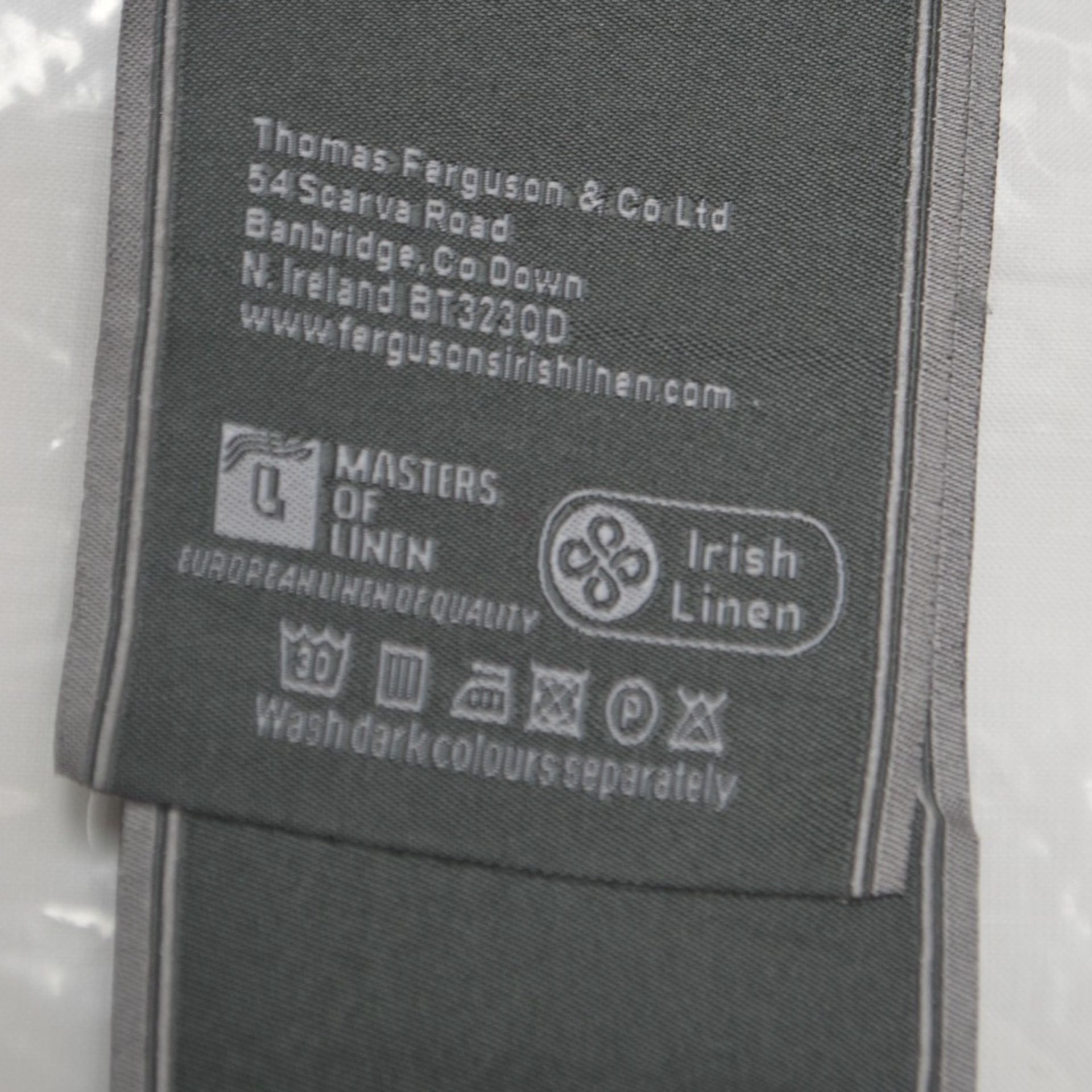 1 x Thomas Ferguson Irish Linen Table Cloth - Dimensions: 178 x 361cm - Ref: HHW69/JUL21/PAL-B - - Image 2 of 2