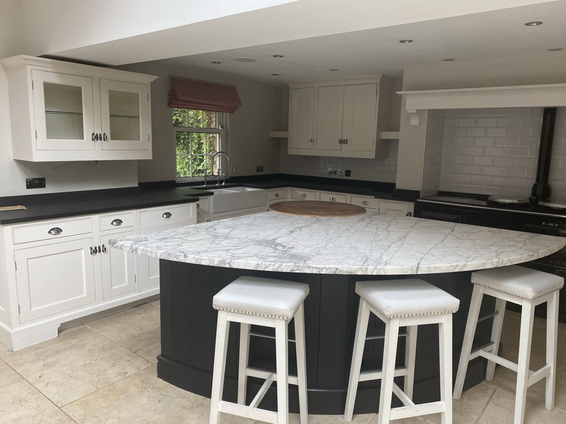 1 x Bespoke Jeremy Wood Fitted Kitchen Featuring Hand Painted Solid Wood Framed Doors, Semi Circle - Image 2 of 33