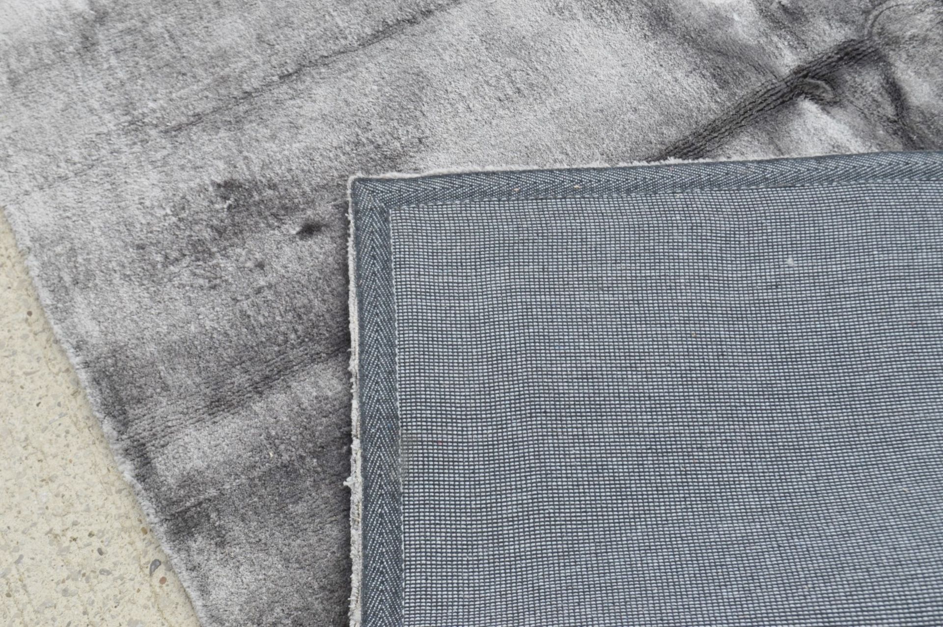 1 x PORADA 'Berry' Luxury Carpet Rug In A Rich Graphite Grey Tone - 160x230cm - Original RRP £1,119 - Image 7 of 7