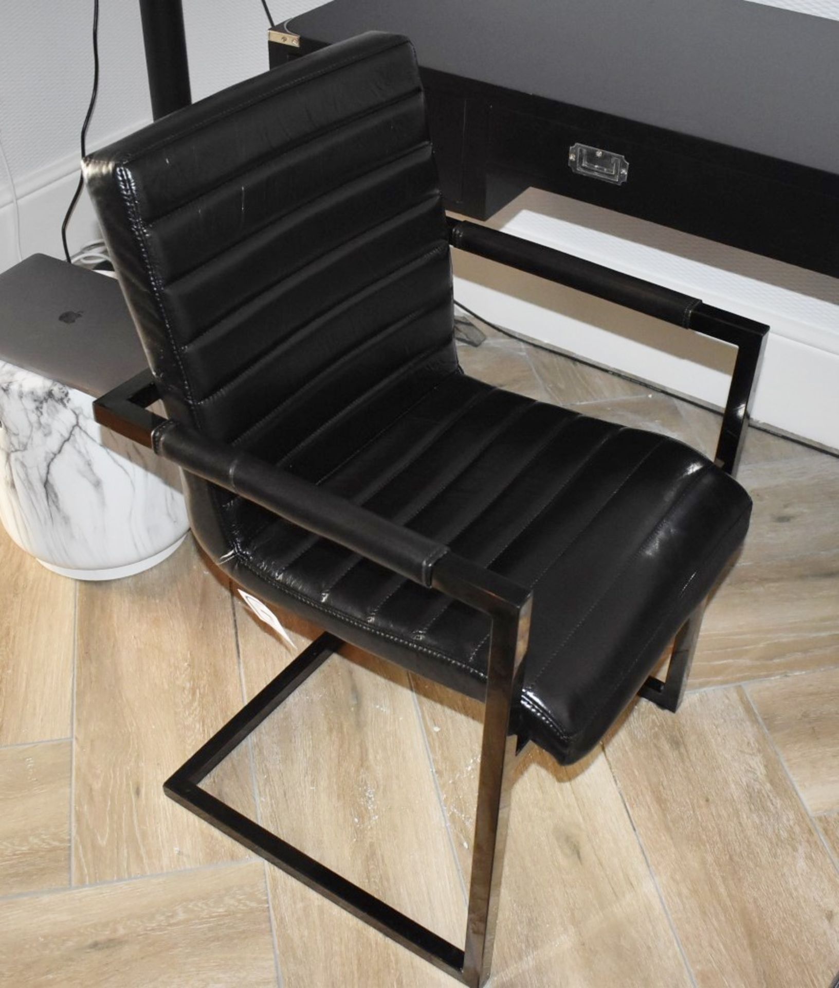 1 x Liquorice Italian Leather Carver Office Chair - Graphite Base - RRP £399 - NO VAT ON THE HAMMER! - Image 8 of 16