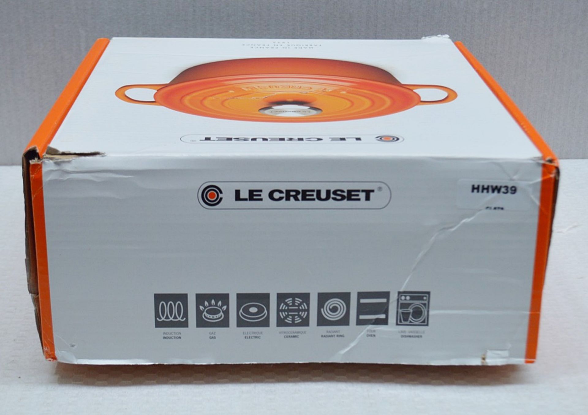1 x Le Creuset Enamelled Cast Iron 28cm Casserole Dish In Volcanic Flame Orange - RRP £305.00 - Image 2 of 6