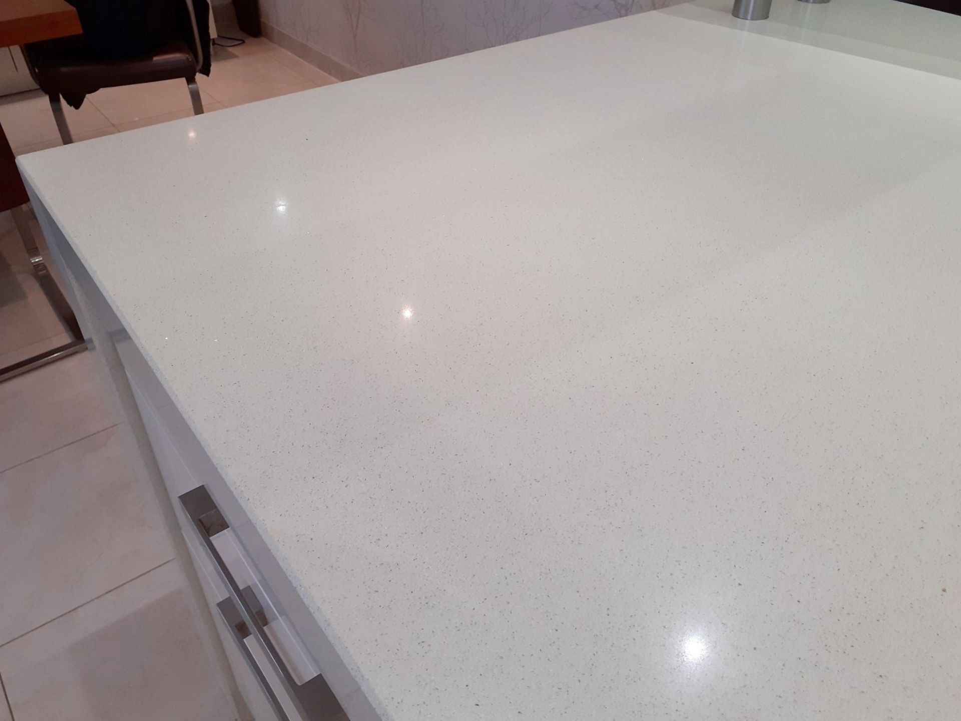 1 x ALNO Fitted Gloss White Kitchen With Integrated Miele Appliances, Silestone Worktops And A - Image 55 of 86