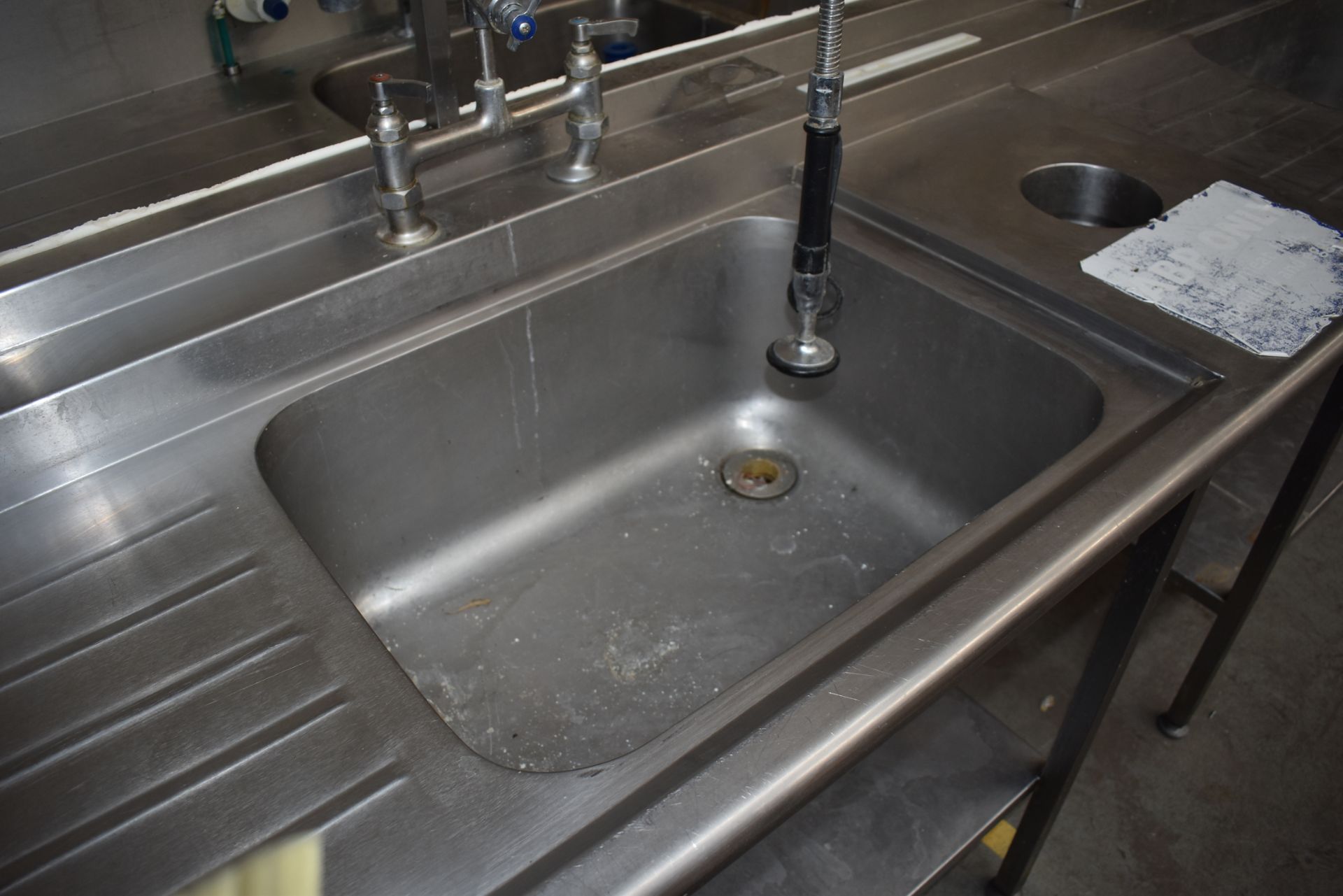 1 x Stainless Steel Commercial Wash Basin Unit With Twin Sink Bowl and Drainers, Mixer Taps, Spray - Image 7 of 12