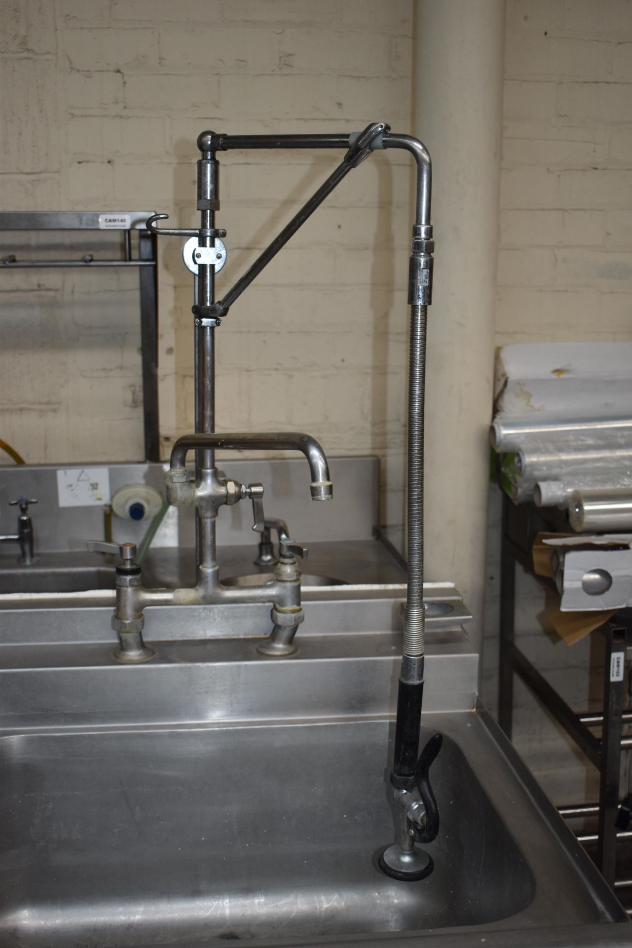 1 x Stainless Steel Commercial Wash Basin Unit With Twin Sink Bowl and Drainers, Mixer Taps, Spray - Image 2 of 12