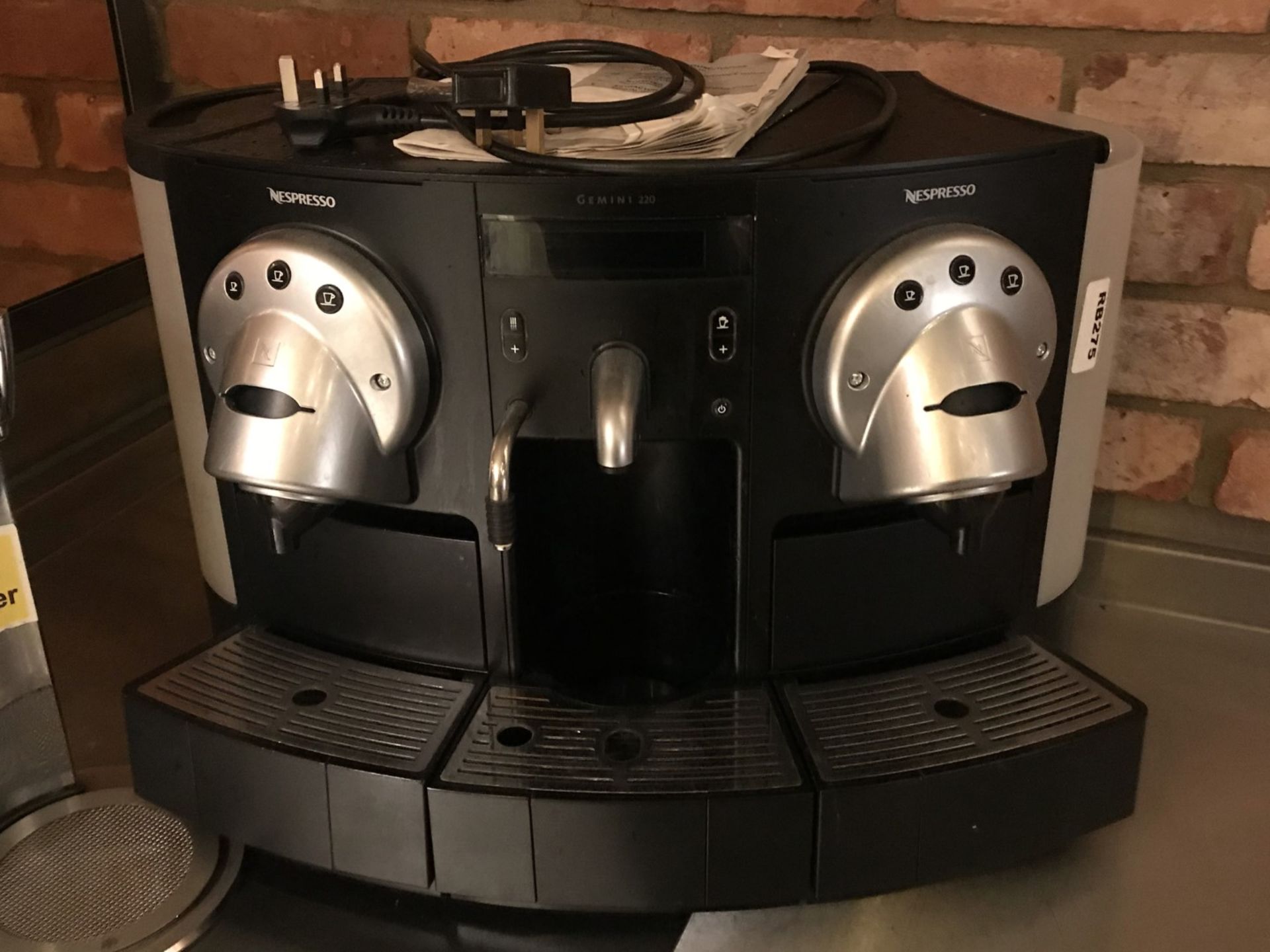 1 x Nespresso Gemini CS220 Pro Coffee Machine With Pod Holder and Pods - RRP £2,300 - Ref: RB275 - - Bild 5 aus 5