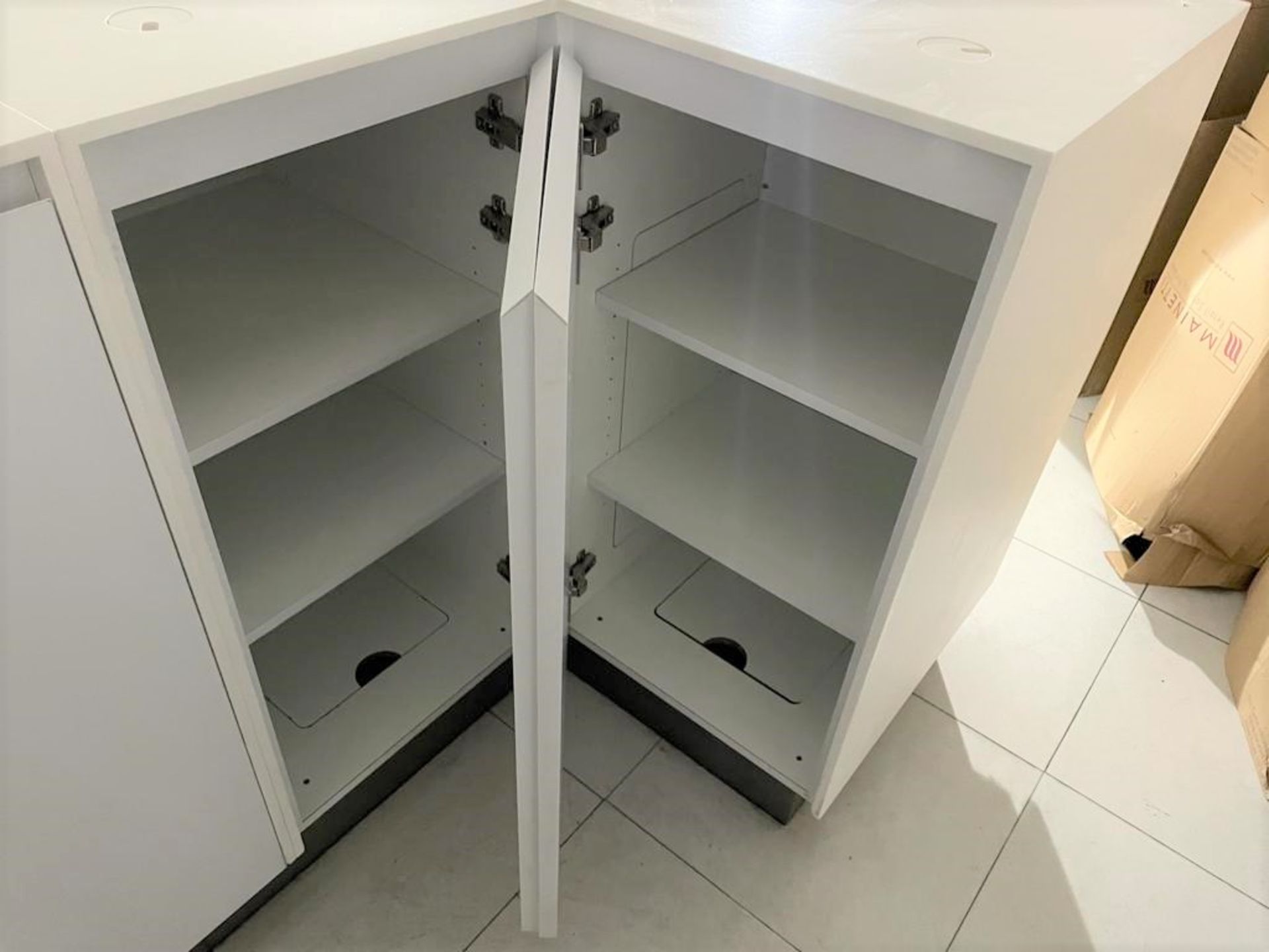 1 x L Shape Retail Counter in White With Advertising Light Boxes and Storage Cabinets With Cable - Image 15 of 19