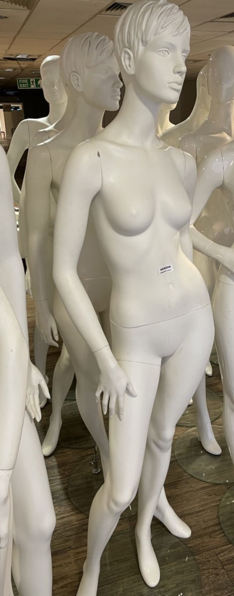 4 x Full Size Female Mannequins on Stands - CL670 - Ref: GEM209 - Location: Gravesend, DA11 - Image 4 of 9