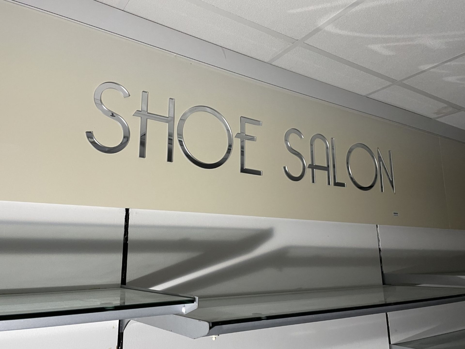 3 x Promotional Retail Signs - SHOE SALON - Features Large Mirror Embossed Effect Letters - Length - Image 3 of 5