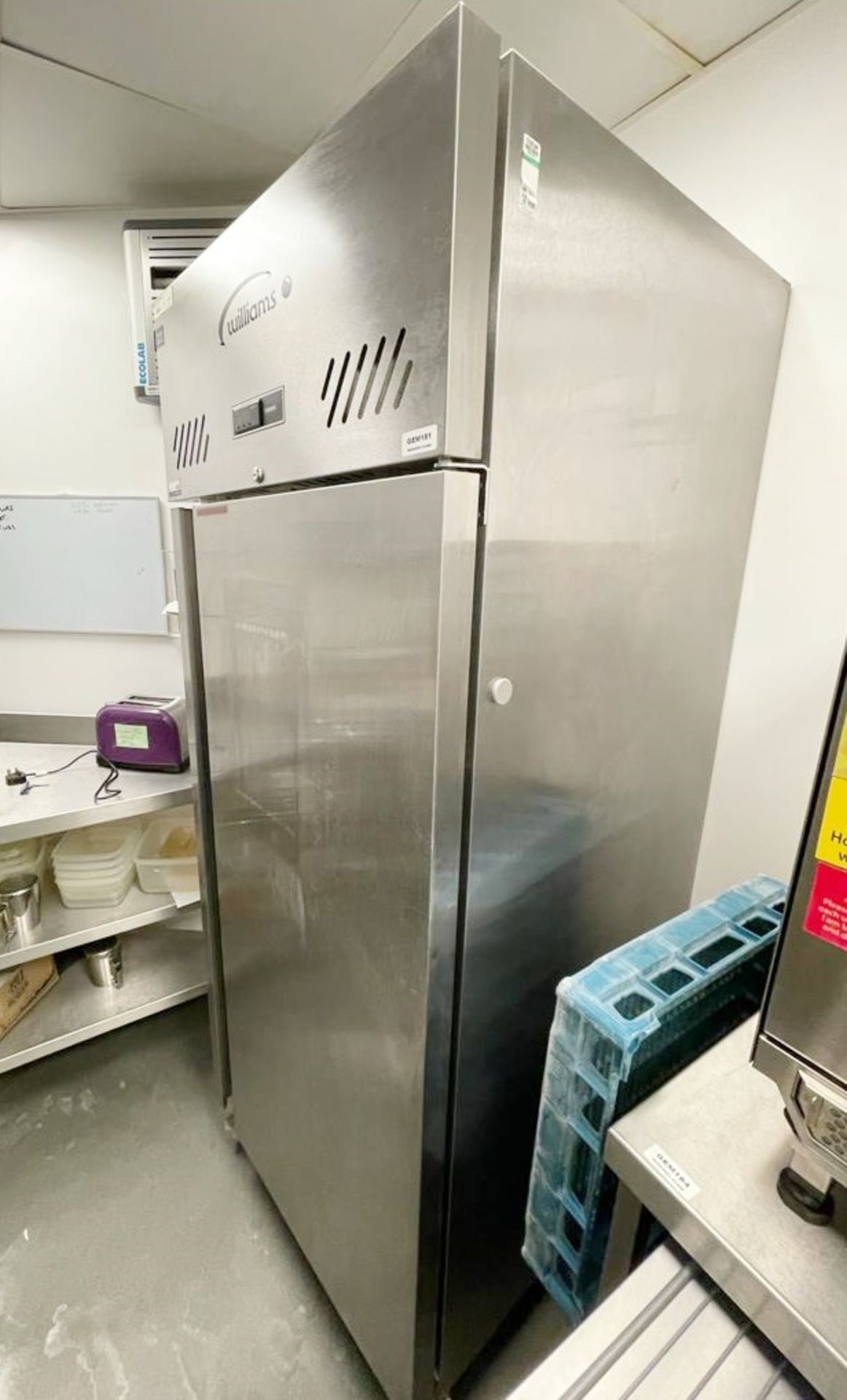 1 x Williams HJ1SA Commercial Upright Refrigerator With Stainless Steel Exterior - CL670 - Ref: - Image 4 of 6