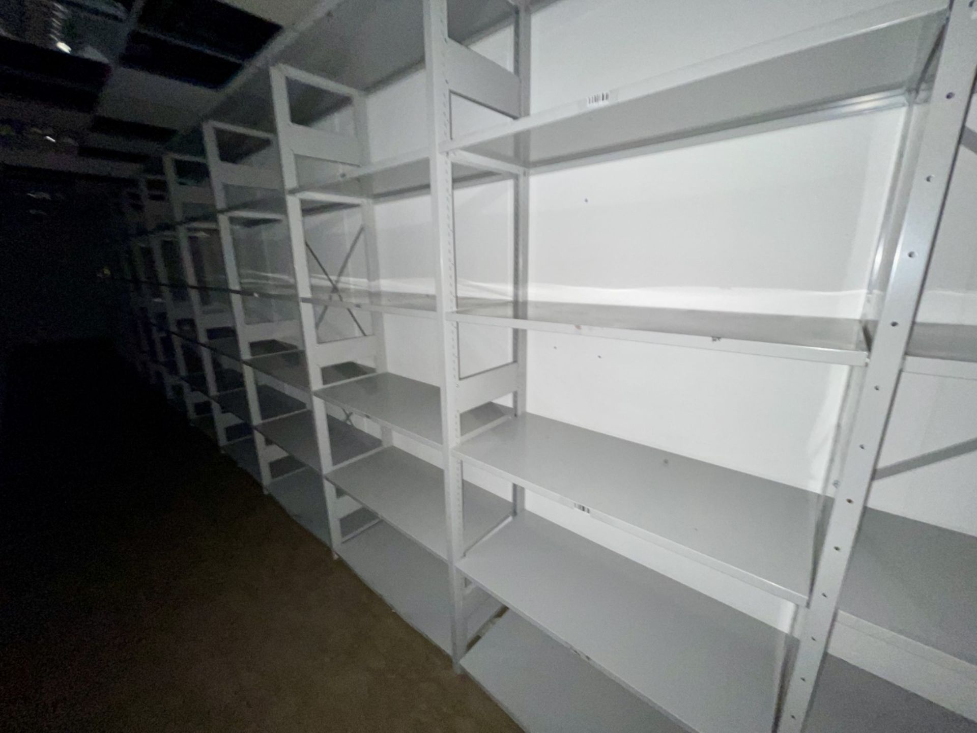 26 x Bays of Warehouse Store Shelving - Includes 28 x 250x46cm Uprights and 150 x 97x45cm - Image 8 of 14