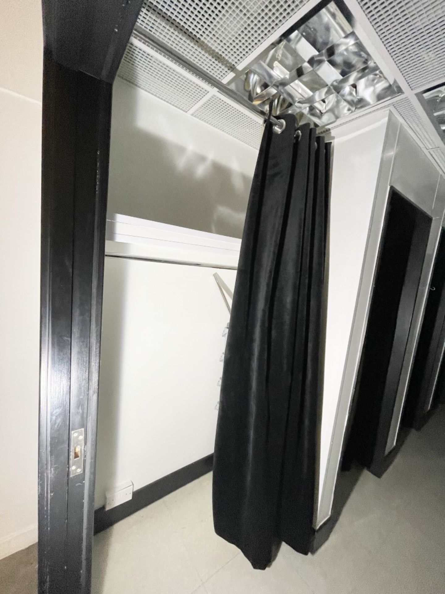 Contents of Customer Changing Rooms - Includes 4 x Black Curtains With Rails, 4 x Mirrors With Black - Image 3 of 16