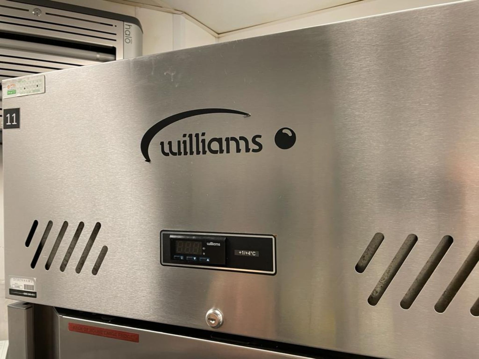 1 x Williams HJ1SA Commercial Upright Refrigerator With Stainless Steel Exterior - CL670 - Ref: - Image 2 of 6