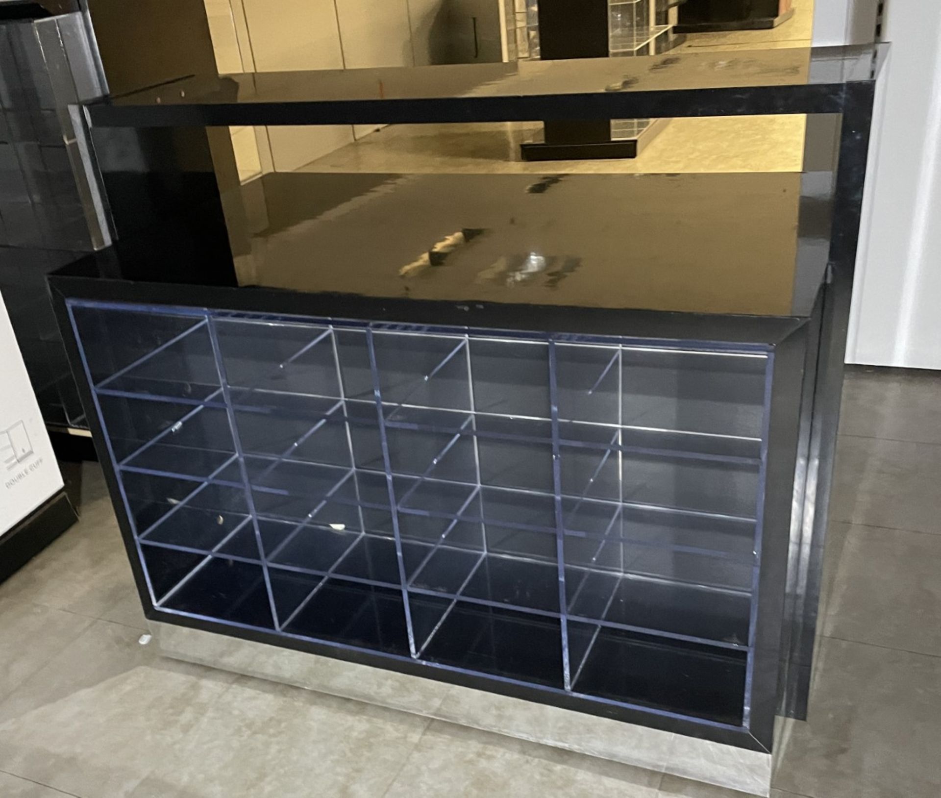 1 x Double Sided Retail Shirt Display Stand With Acrylic Shelves and Black Gloss Over Shelf For - Image 6 of 9