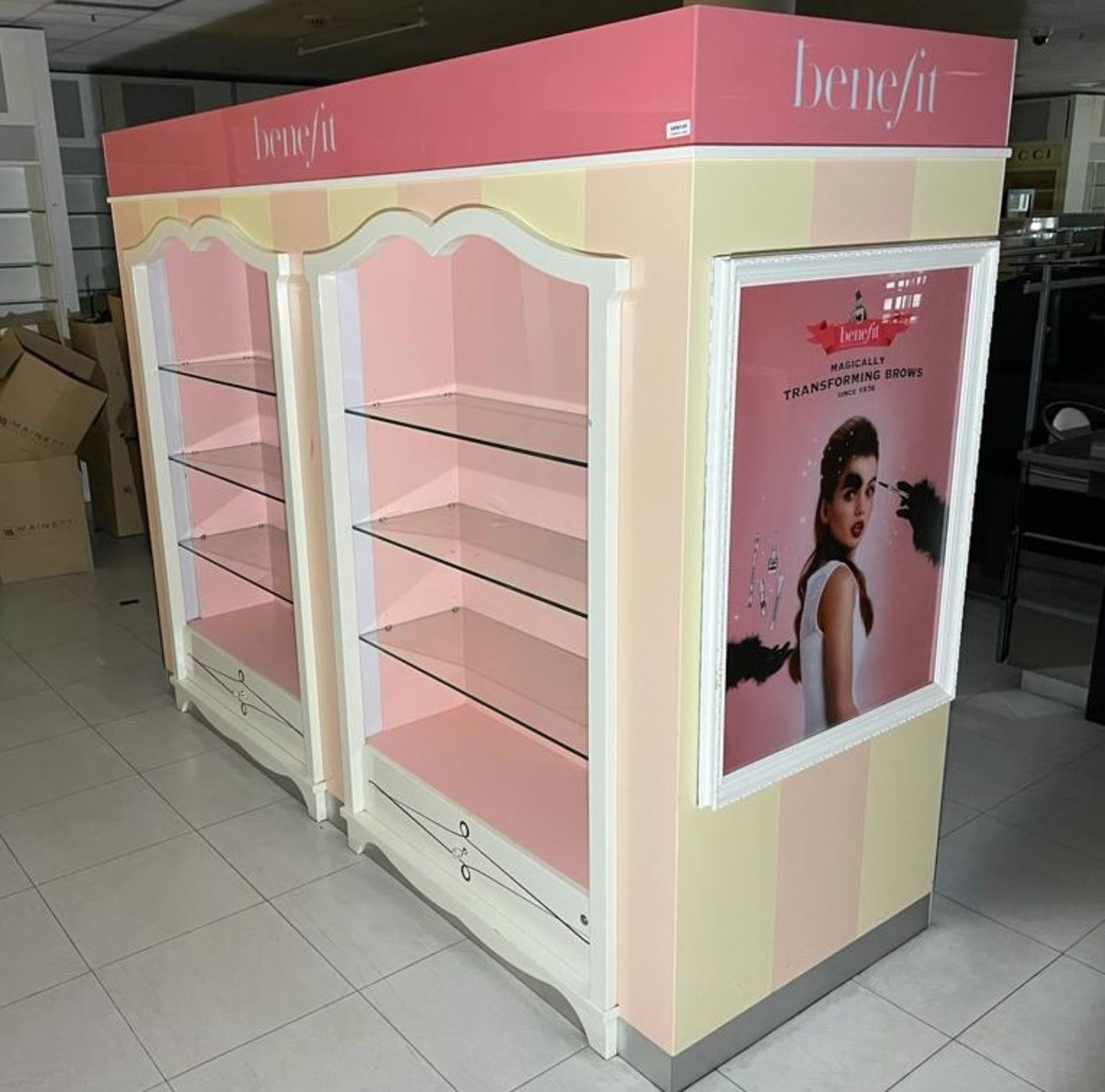 1 x Estee Lauder / Benefit Retail Display Island With Large Illuminated Poster Light Box Ends - Size