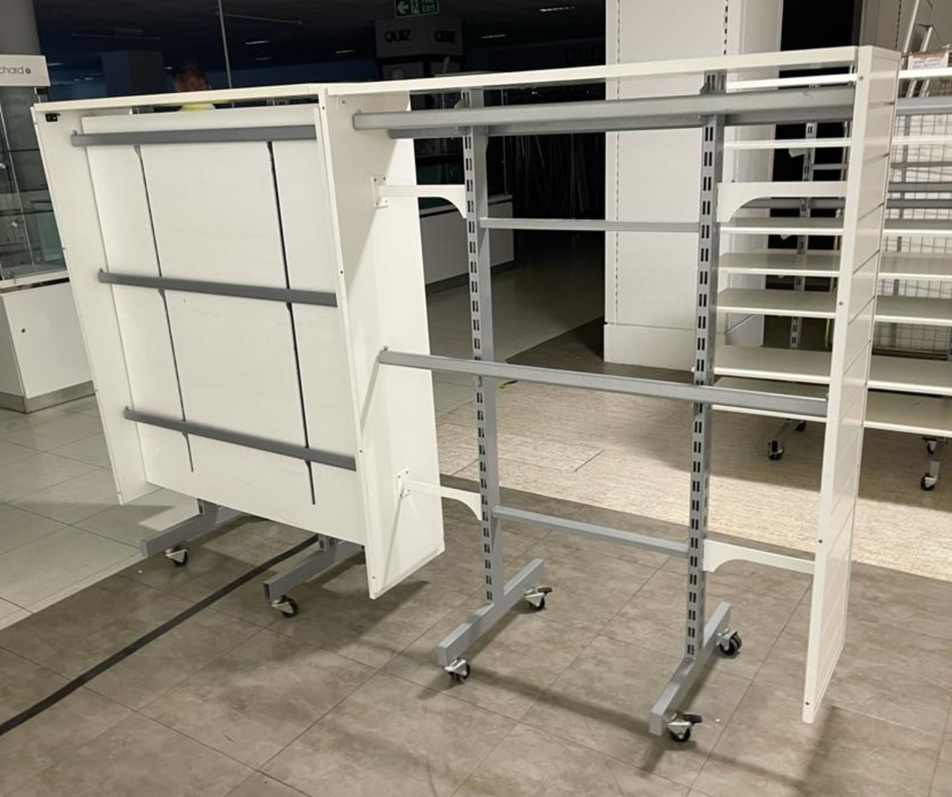 2 x Retail Display Units in White Featuring Clothes Rails, Slat Walls and Castor Wheels - Size - Image 3 of 5