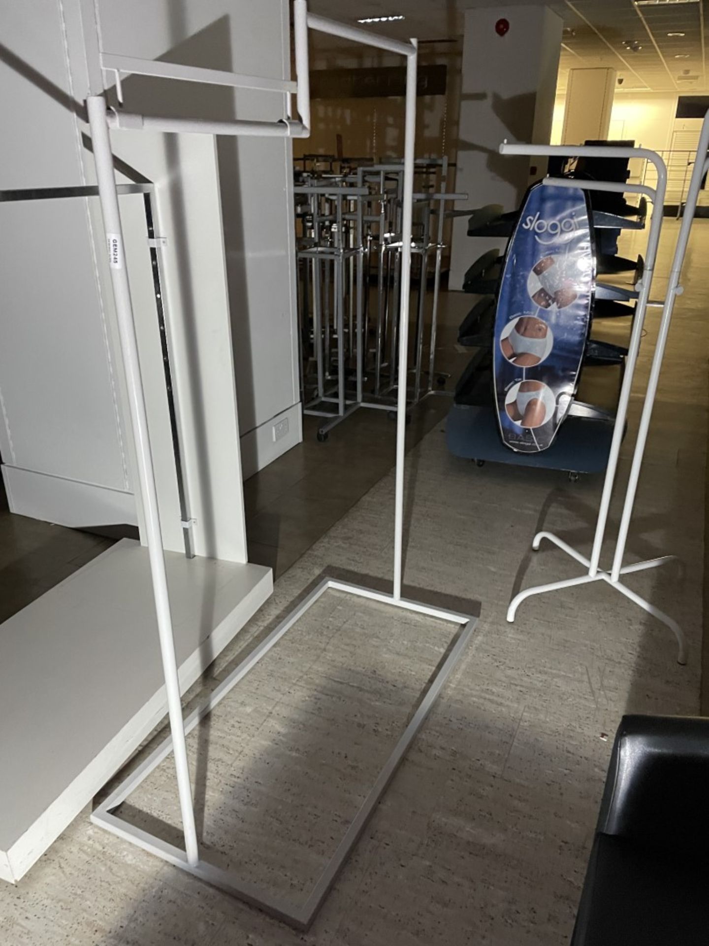 Assorted Collection of 5 x Retail Clothes Rail Stands Including 3 x White Four Arm Rails and 2 x - Image 6 of 10