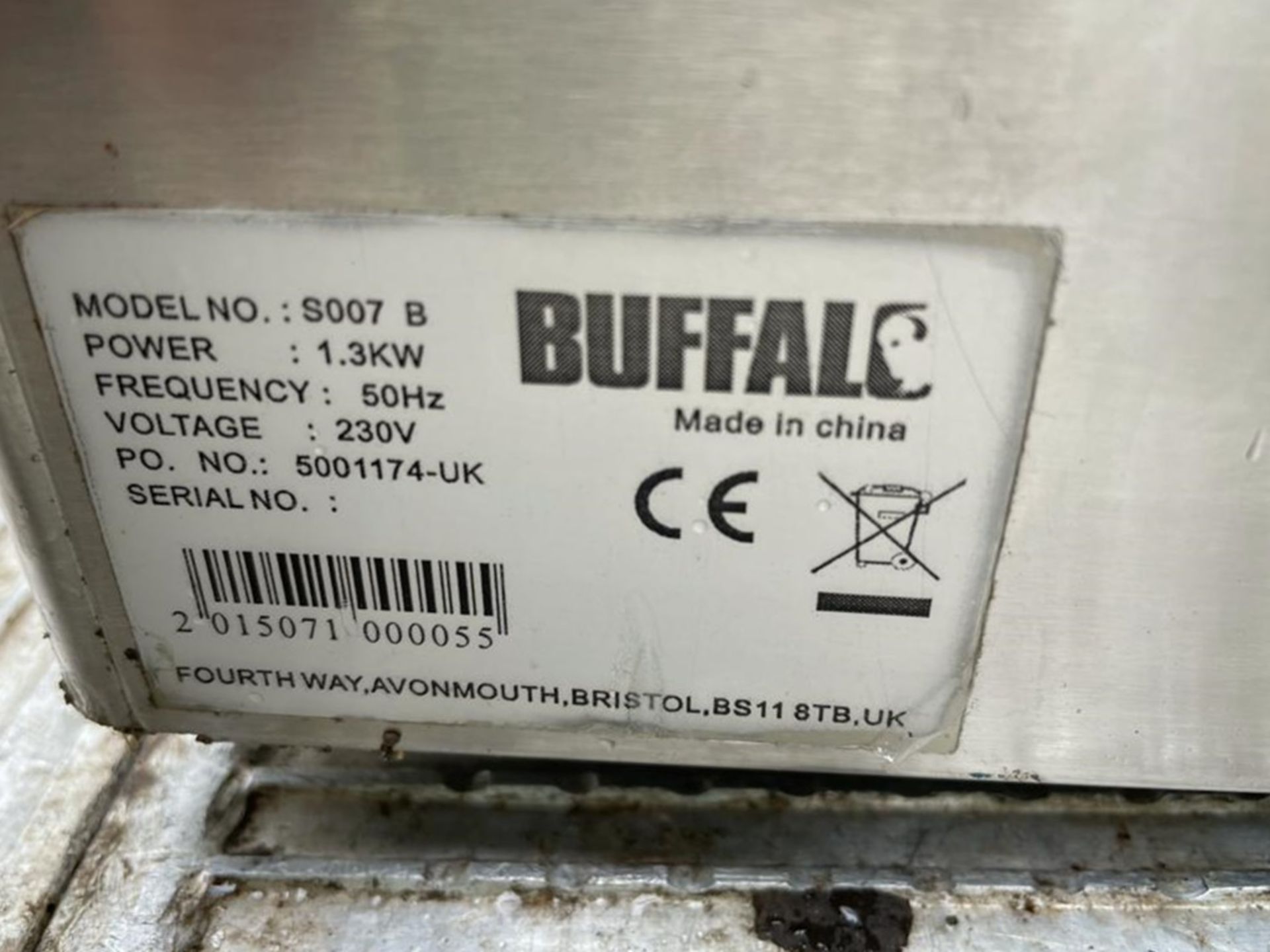 1 x Buffalo S007 Countertop Bain Marie With Stainless Steel Exterior and Gastro Pan - 240v - CL667 - - Image 2 of 2