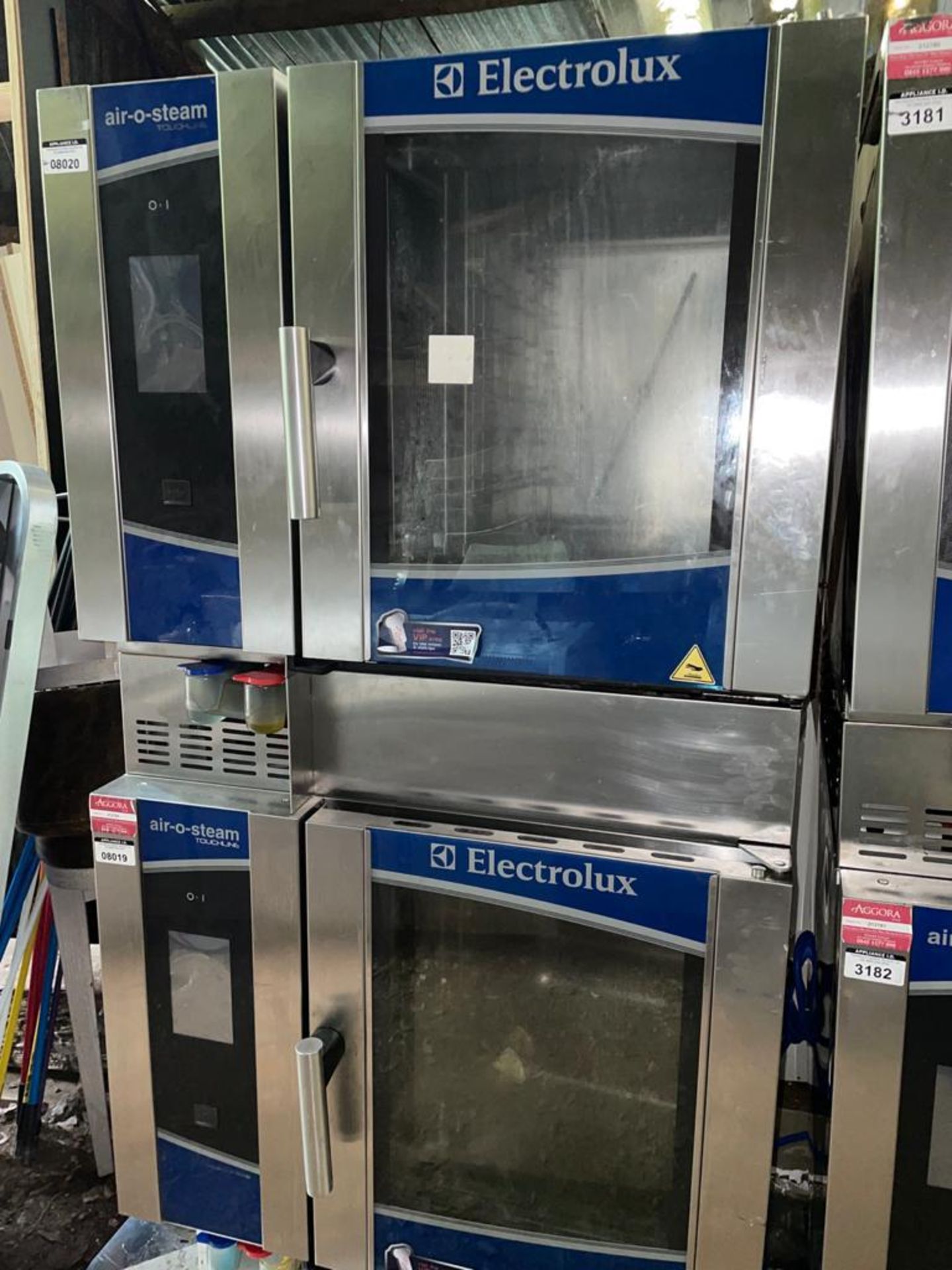 1 x Electrolux Air O Steam 3 Phase Double 6 Grid Steam Oven With Stand - 2018 Model - Type: